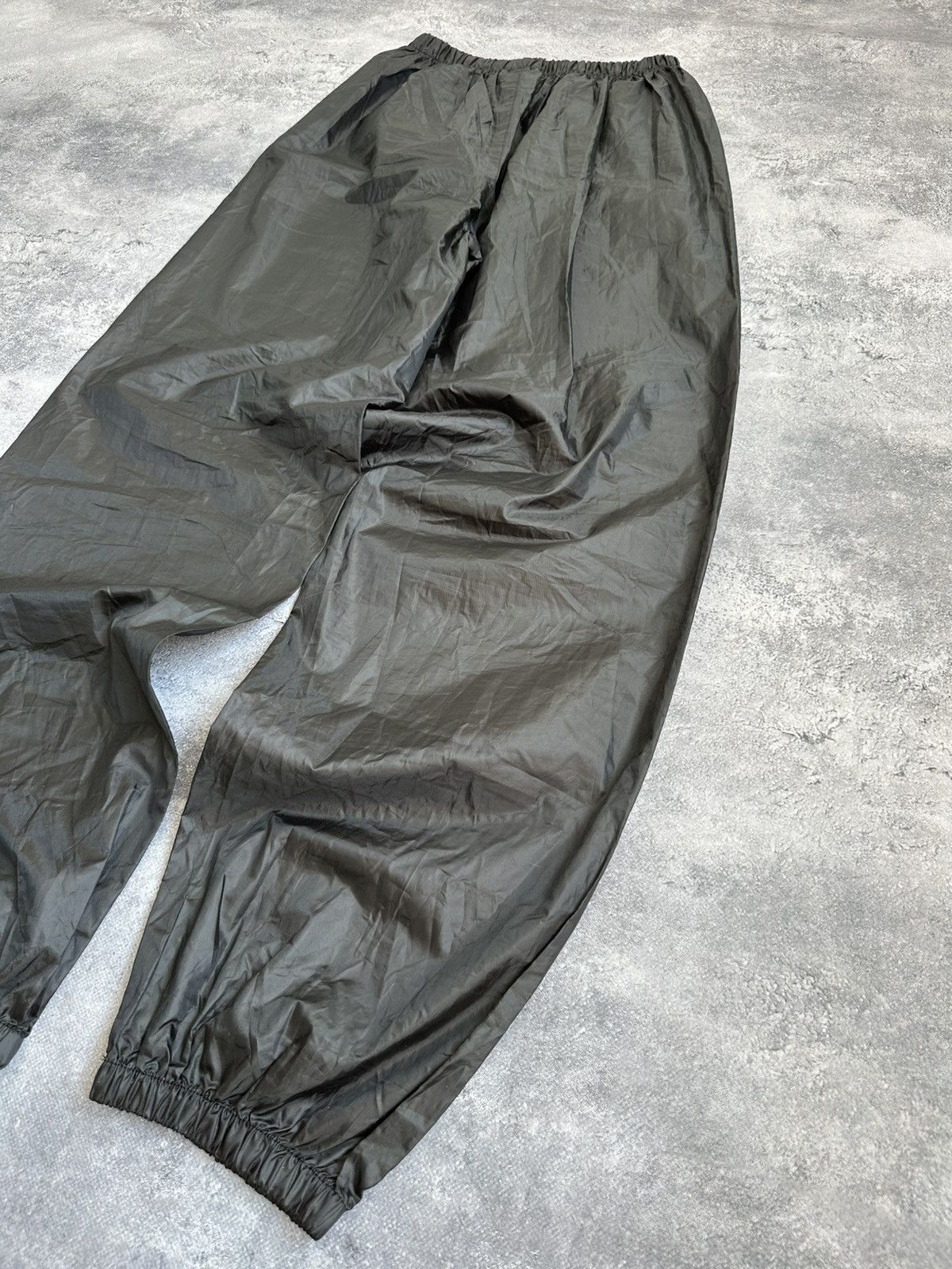 Japanese Brand Japanese Nylon Metal Type Carbon Black Baggy Pants Rare y2k Size US 33 - 11 Thumbnail