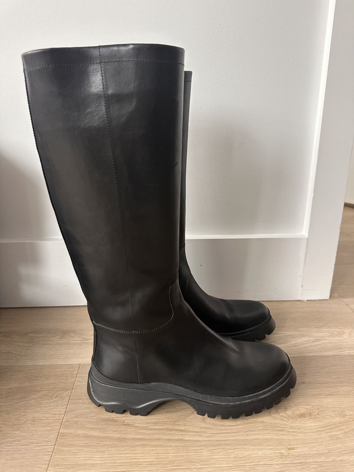 Prada Prada Lugboots Size US 9 / IT 39 - 2 Thumbnail