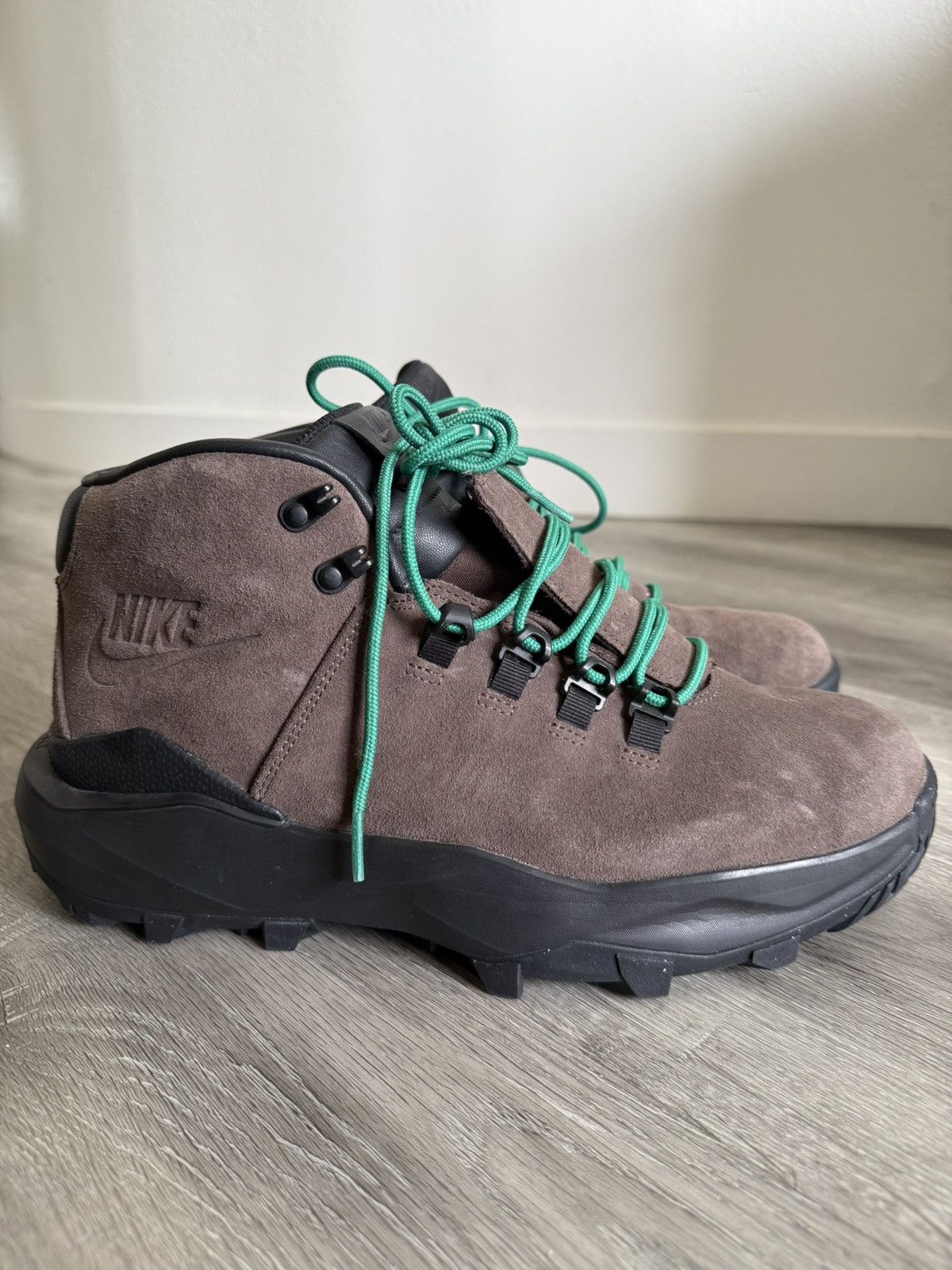 Nike ACG Nike City Classic Boot Size US 11 / EU 44 - 1 Thumbnail