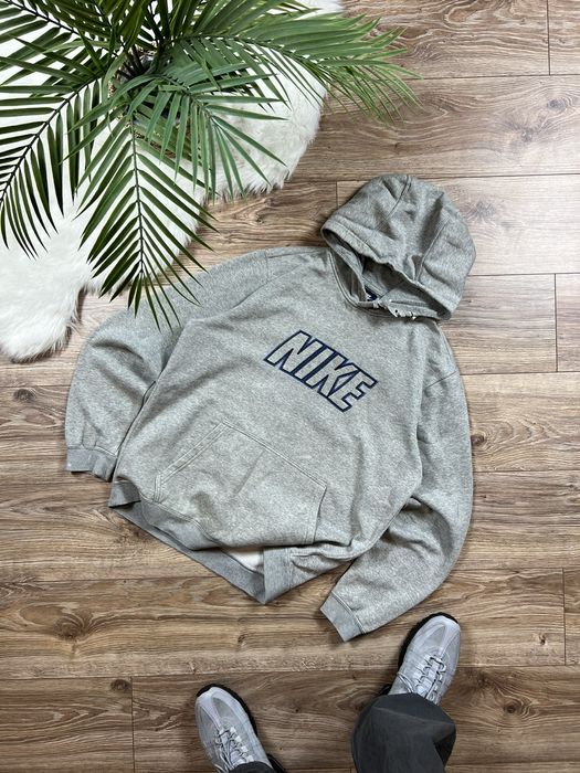 Nike vintage discount spell out sweater