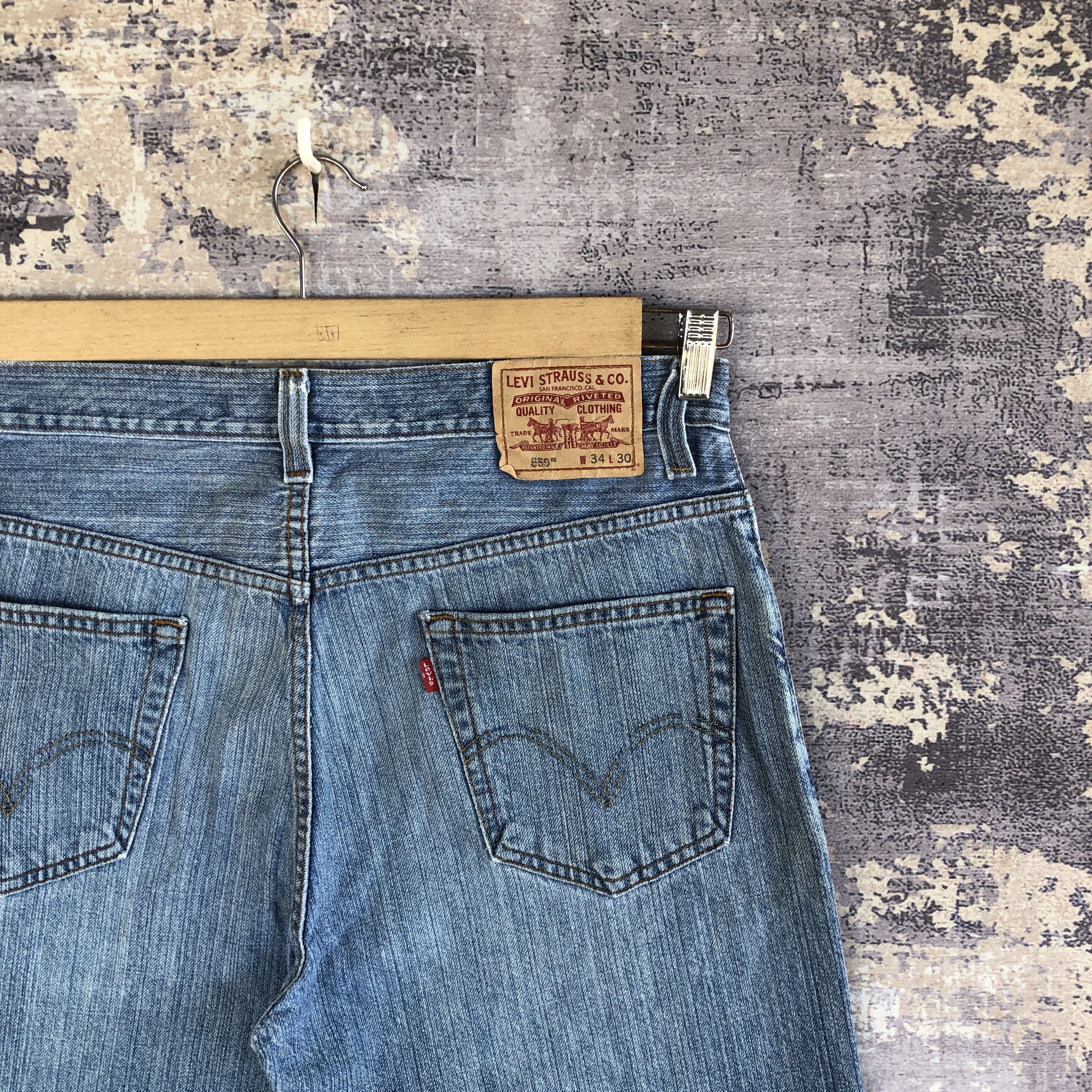 Levi's Vintage Levis 559 Baggy Jeans Levi's Light Wash Faded Denim Size US 34 / EU 50 - 5 Thumbnail