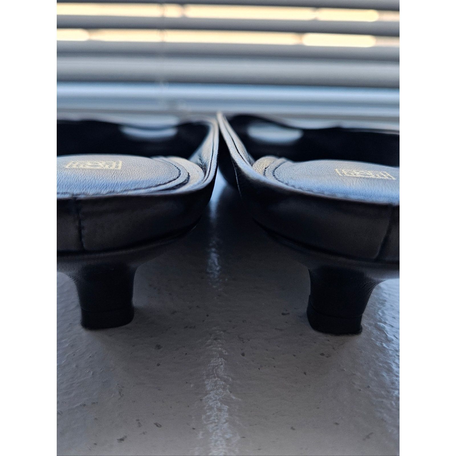 Toteme Toteme Black Leather Mules Size 38 Eith Box and Dustbag! Size US 7 / IT 37 - 4 Thumbnail