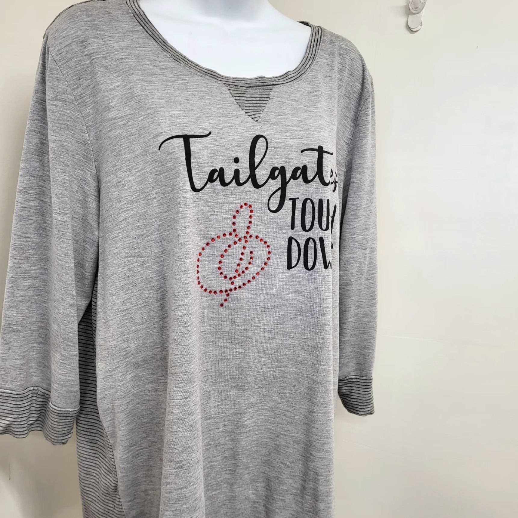 Vintage Leo & Nicole Shirt Woman's Large Gray Tail Gates and Touch Downs Football Shirt Women Football Size L / US 10 / IT 46 - 3 Thumbnail