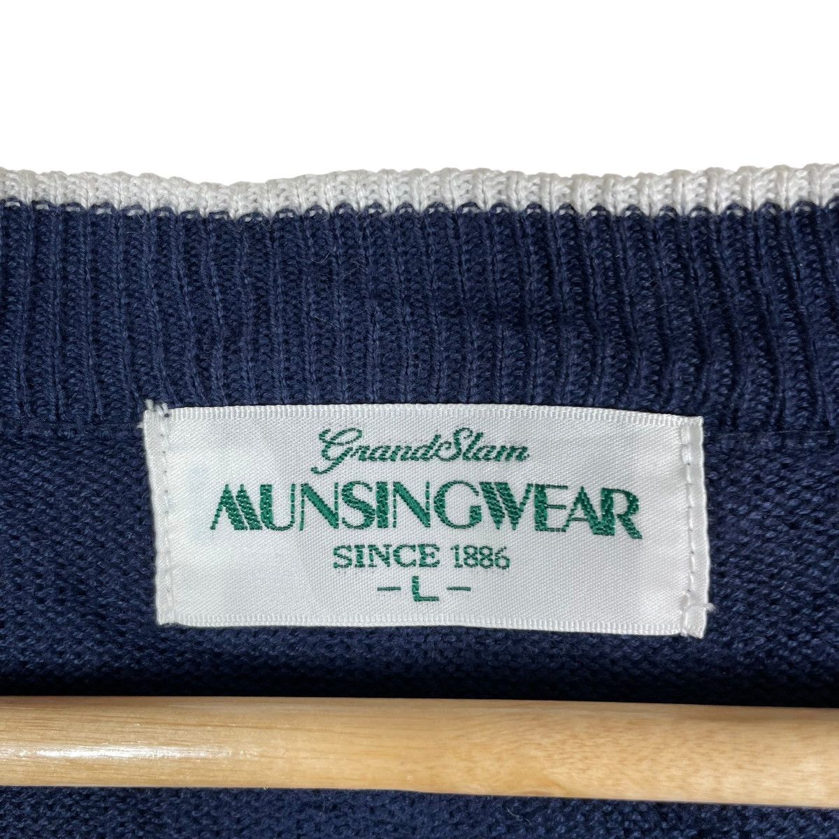 Vintage Vintage 90s Munsingwear Japan Cardigan Knitwear Sweater Size US L / EU 52-54 / 3 - 6 Thumbnail