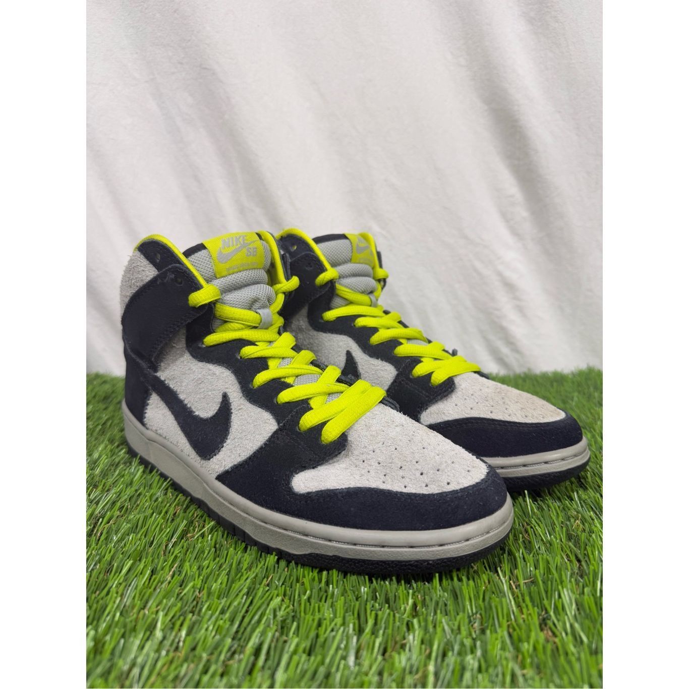 Nike Size 9 - Nike SB Dunk High-Top Men's Gray/Black Yellow 30505 Size US 9 / EU 42 - 1 Thumbnail