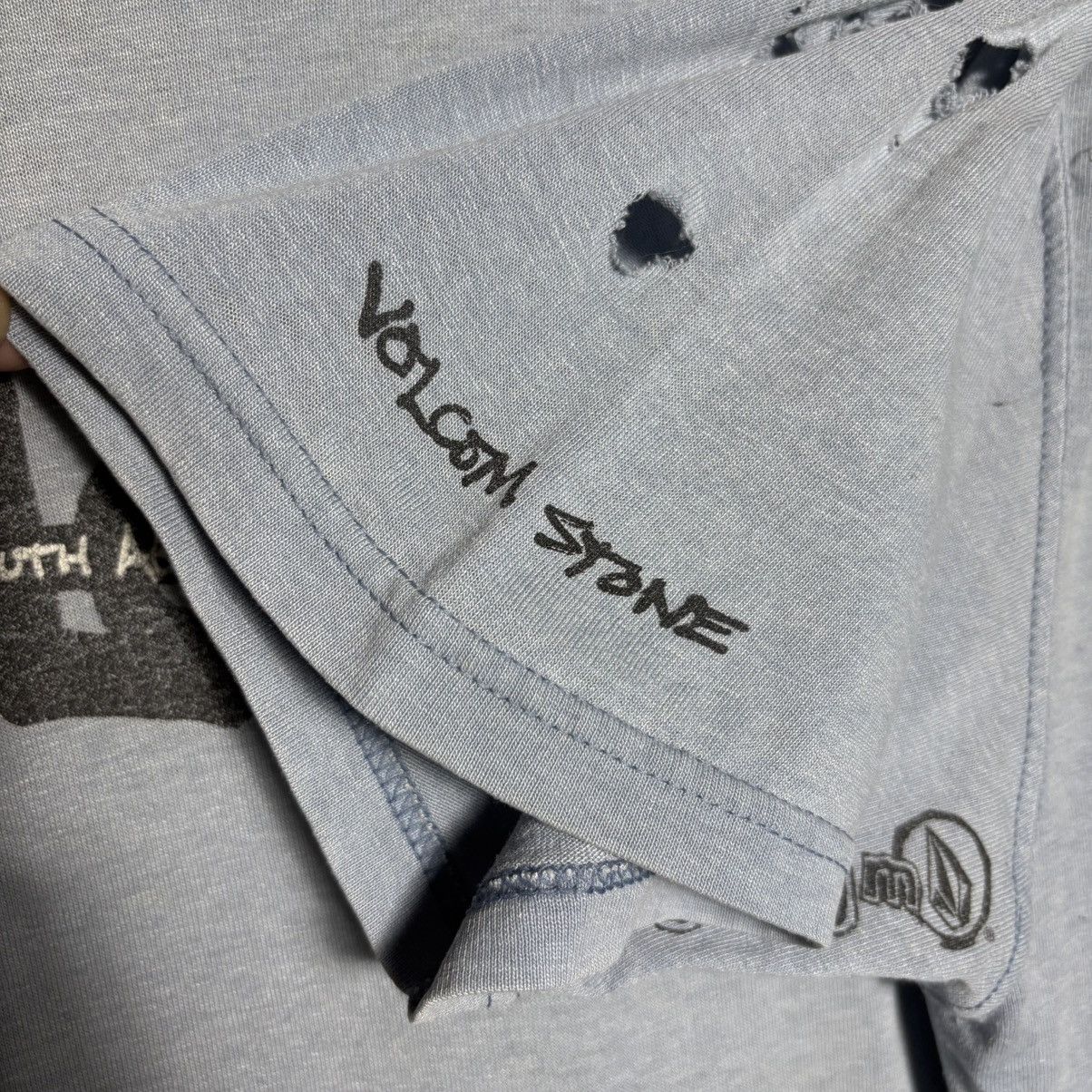 Vintage × Volcom Vintage 90s Volcom Stone Skateboard T-Shirt Size US L / EU 52-54 / 3 - 6 Thumbnail