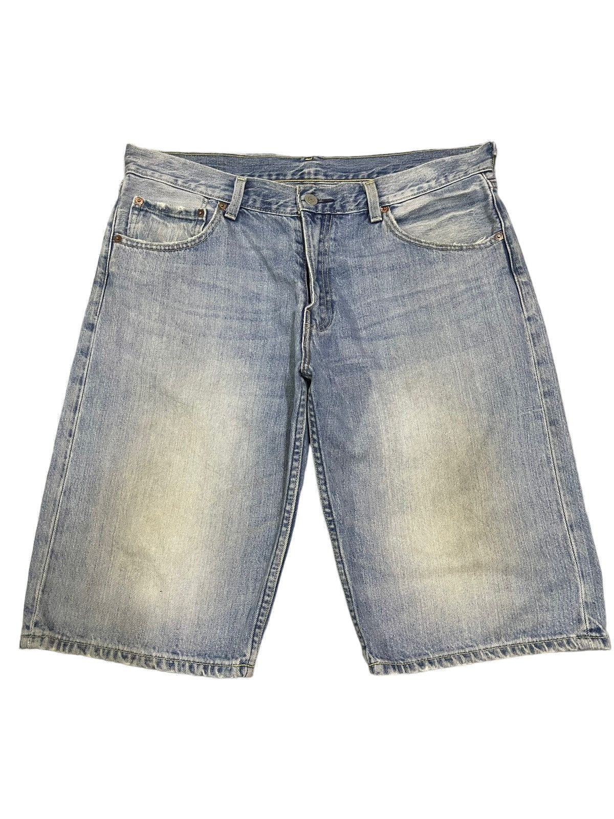 Levi's Vintage Levis Classic Blue Wash Short Jeans Size US 34 / EU 50 - 1 Thumbnail