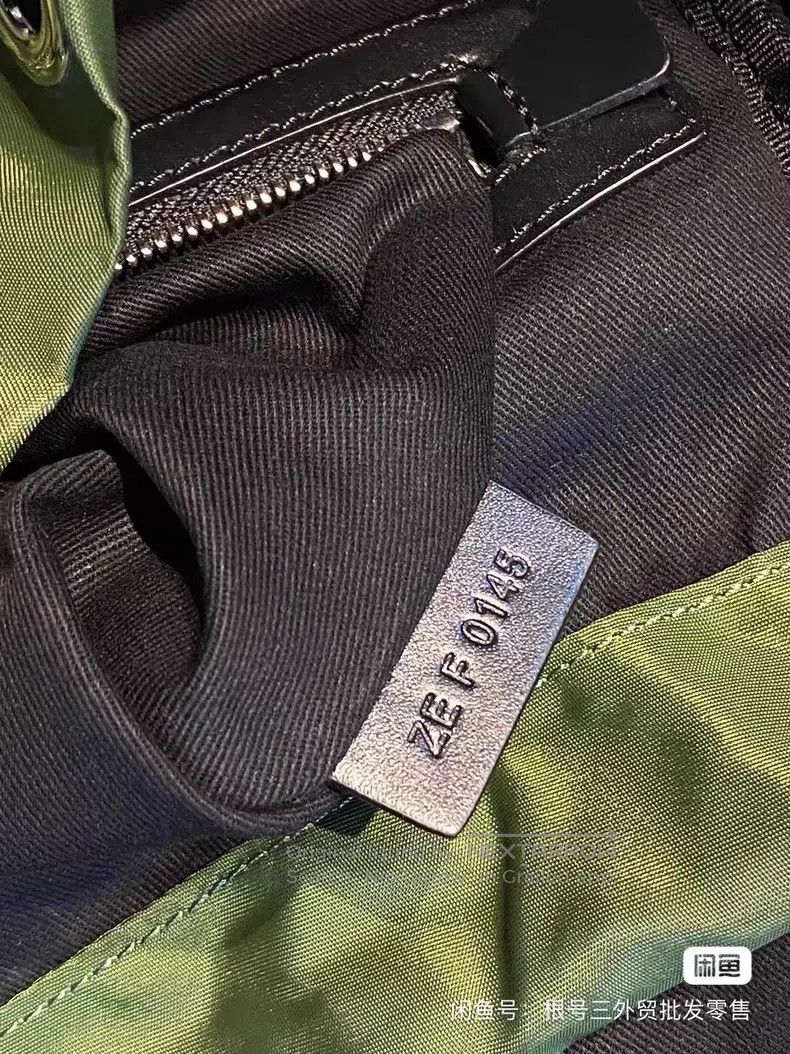Givenchy Givenchy Wax Leather Bag Size ONE SIZE - 7 Thumbnail