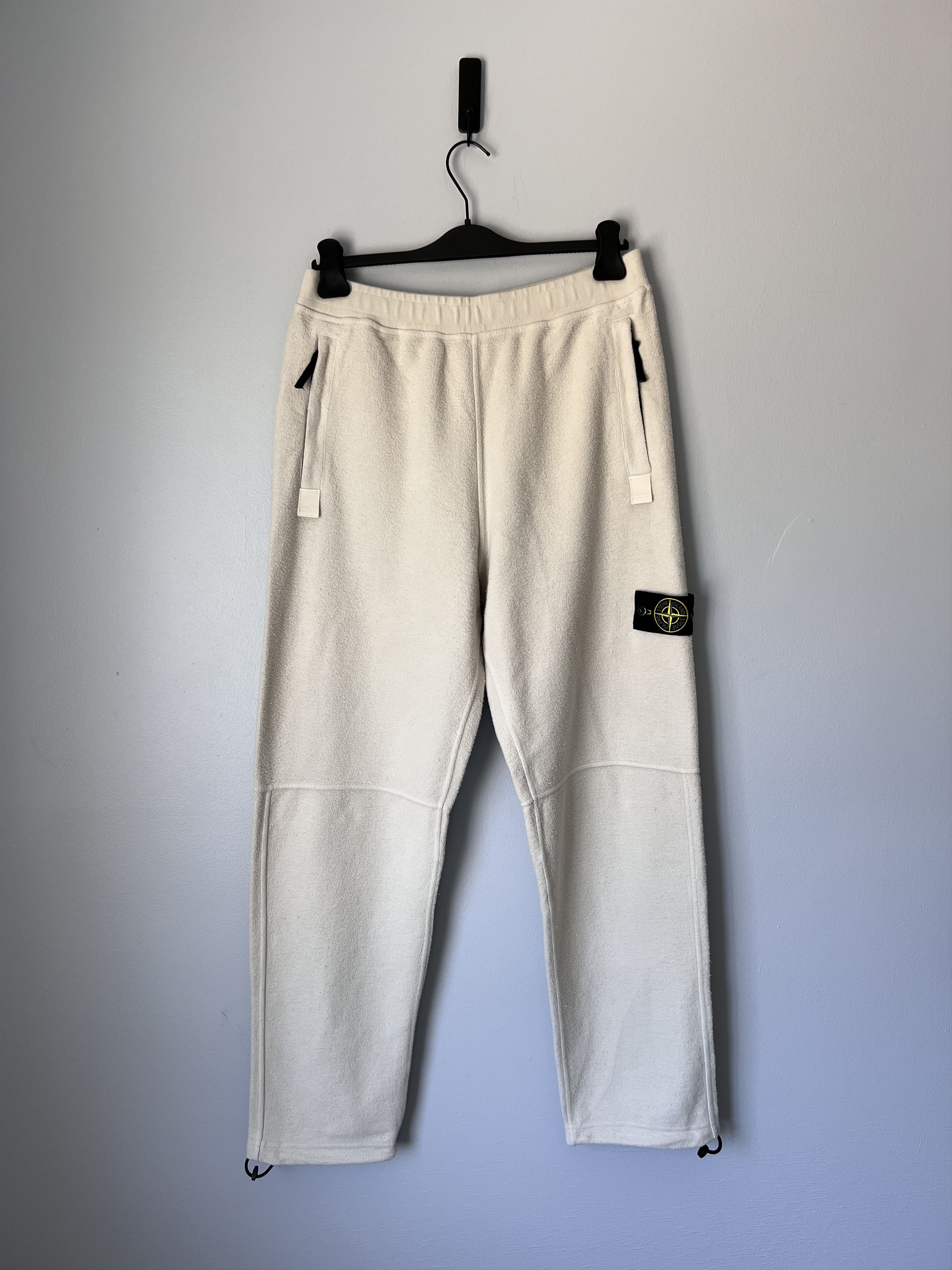 Stone Island Stone Island Fleece Sweatpants in Plaster White 791560854 Size US 32 / EU 48 - 1 Thumbnail
