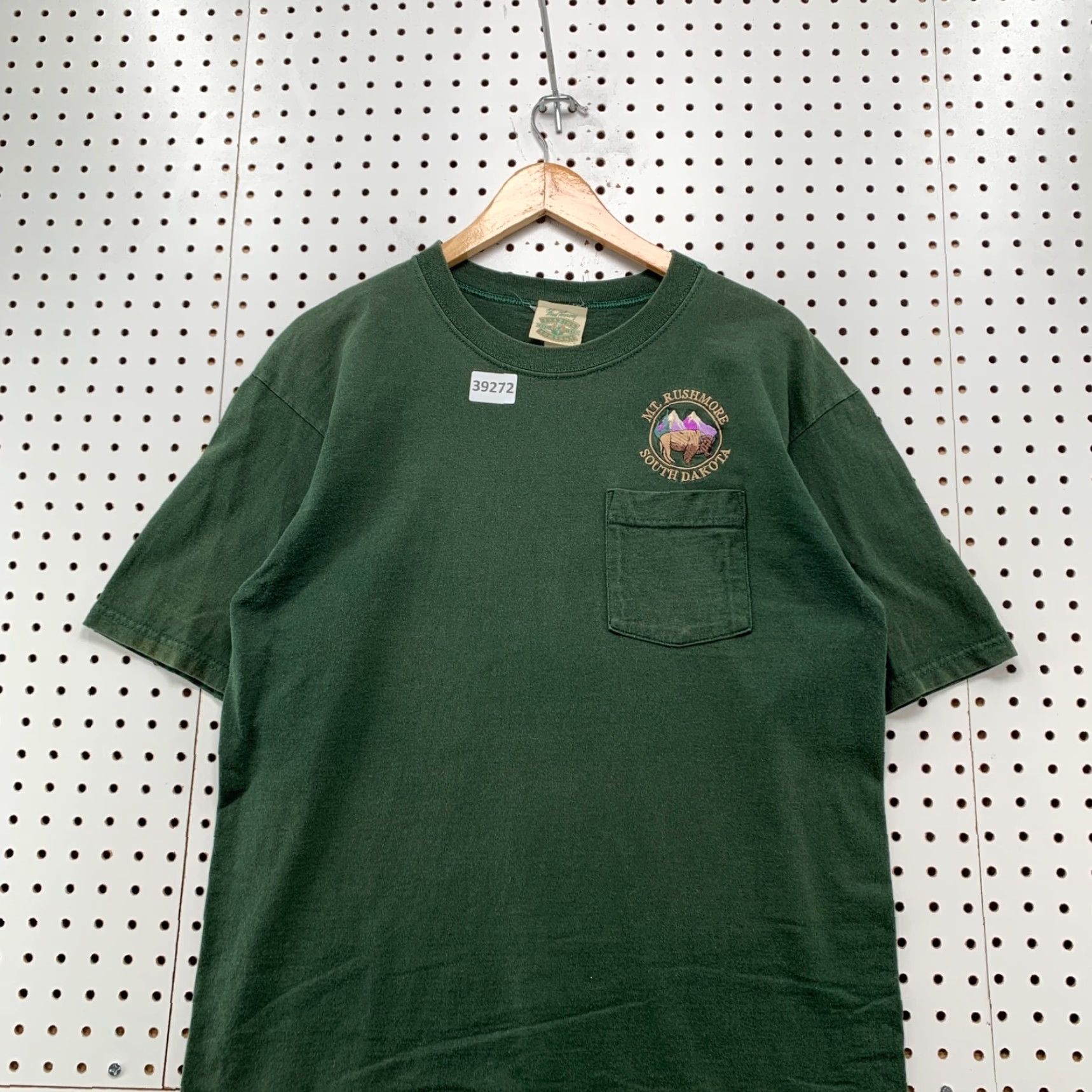 Vintage VINTAGE Mt Rushmore South Dakota Shirt Mens Large Green Pocket USA 90s Vintage Graphic Print T-Shirt Crew Neck Short Sleeve Fred Harvey Size US L / EU 52-54 / 3 - 2 Thumbnail