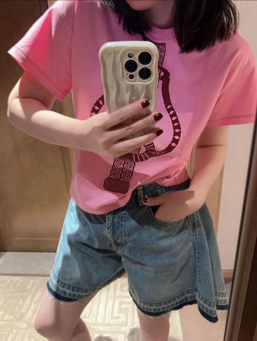 Hermes Hermès Saddle Buckle Guitar Print Pink T-shirt. Size XS / US 0-2 / IT 36-38 - 1 Thumbnail