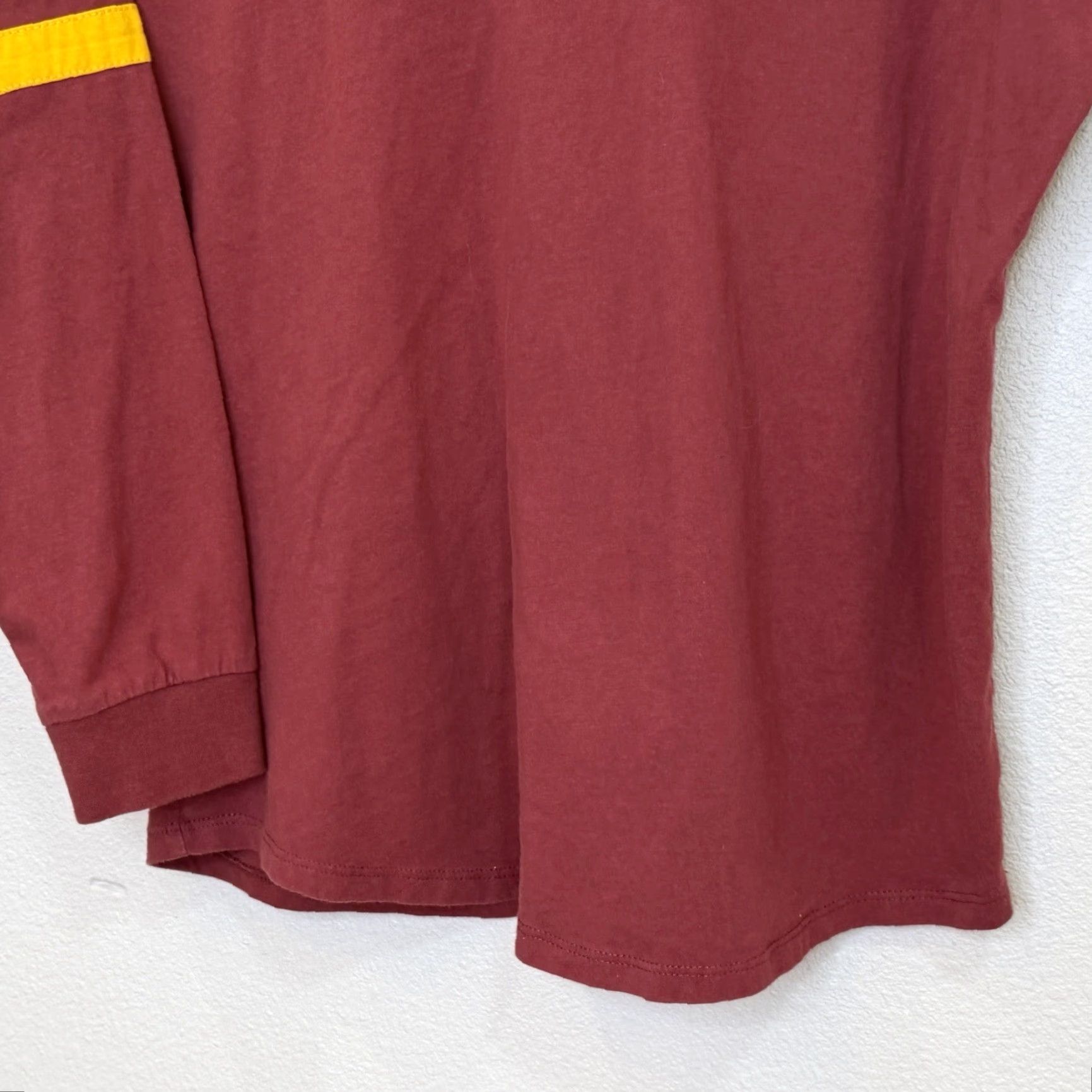 Vintage Harry Potter Spirit Jersey Womens Large Maroon Yellow Gryffindor Box Lunch Jersey Size L / US 10 / IT 46 - 5 Thumbnail
