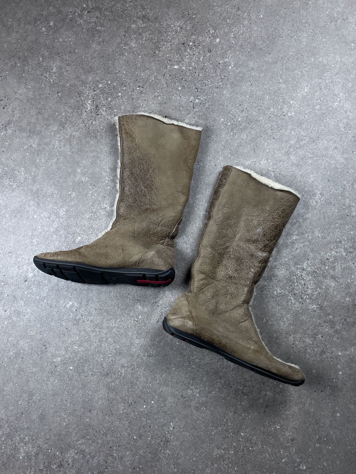 Prada Vintage 00s prada archive sheepskin snow boots y2k rare Size US 7 / IT 37 - 6 Thumbnail