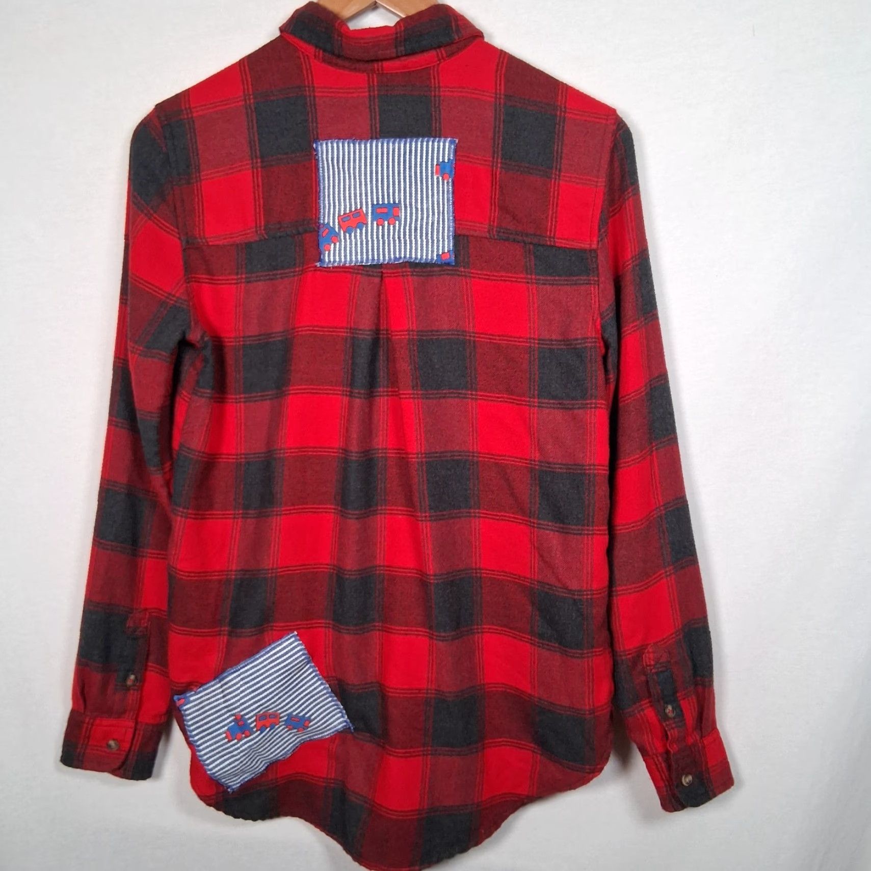 Vintage Reworked Flannel Shirt Women S Red Plaid Long Sleeve Button-Up Patches Upcycled Cozy OOAK Speech Heart Pocket Button-Up Shirt Size S / US 4 / IT 40 - 2 Thumbnail