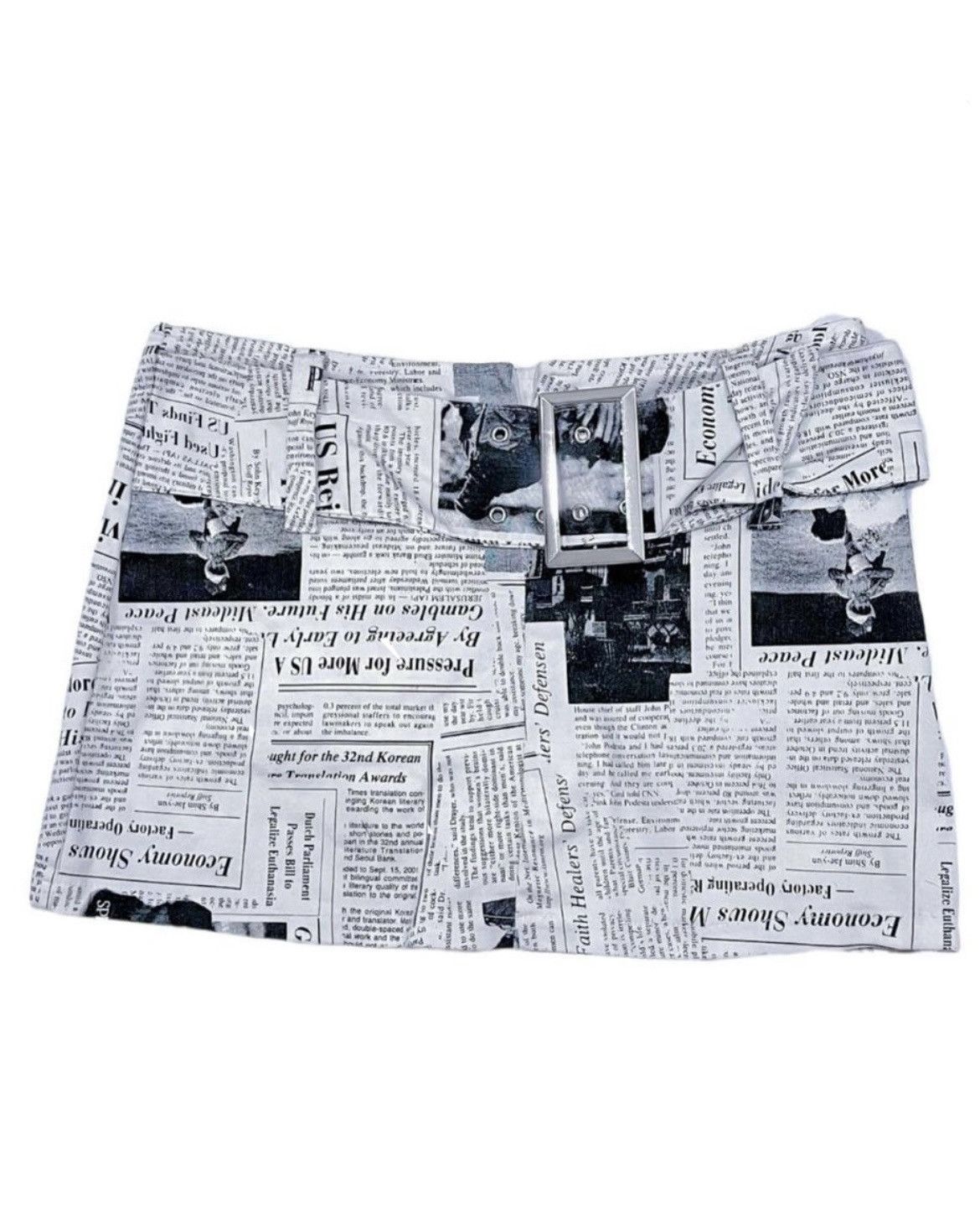Japanese Brand Y2k newspaper belted mini skirt 🗞️ 📰 Size 26" / US 2 / IT 38 - 1 Thumbnail