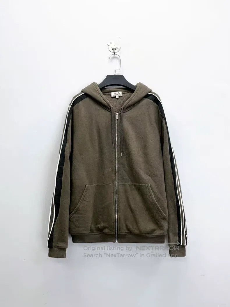 Hermes Hermes Brown, logo with striped sleeves, fleece-lined zip- Size US XL / EU 56 / 4 - 1 Thumbnail