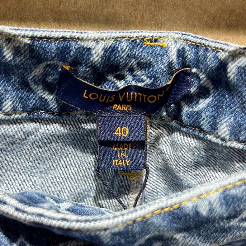 Louis Vuitton Louis Vuitton 25fw Washed Blue Presbyopic Full Print Jeans Size US 40 / EU 56 - 3 Thumbnail