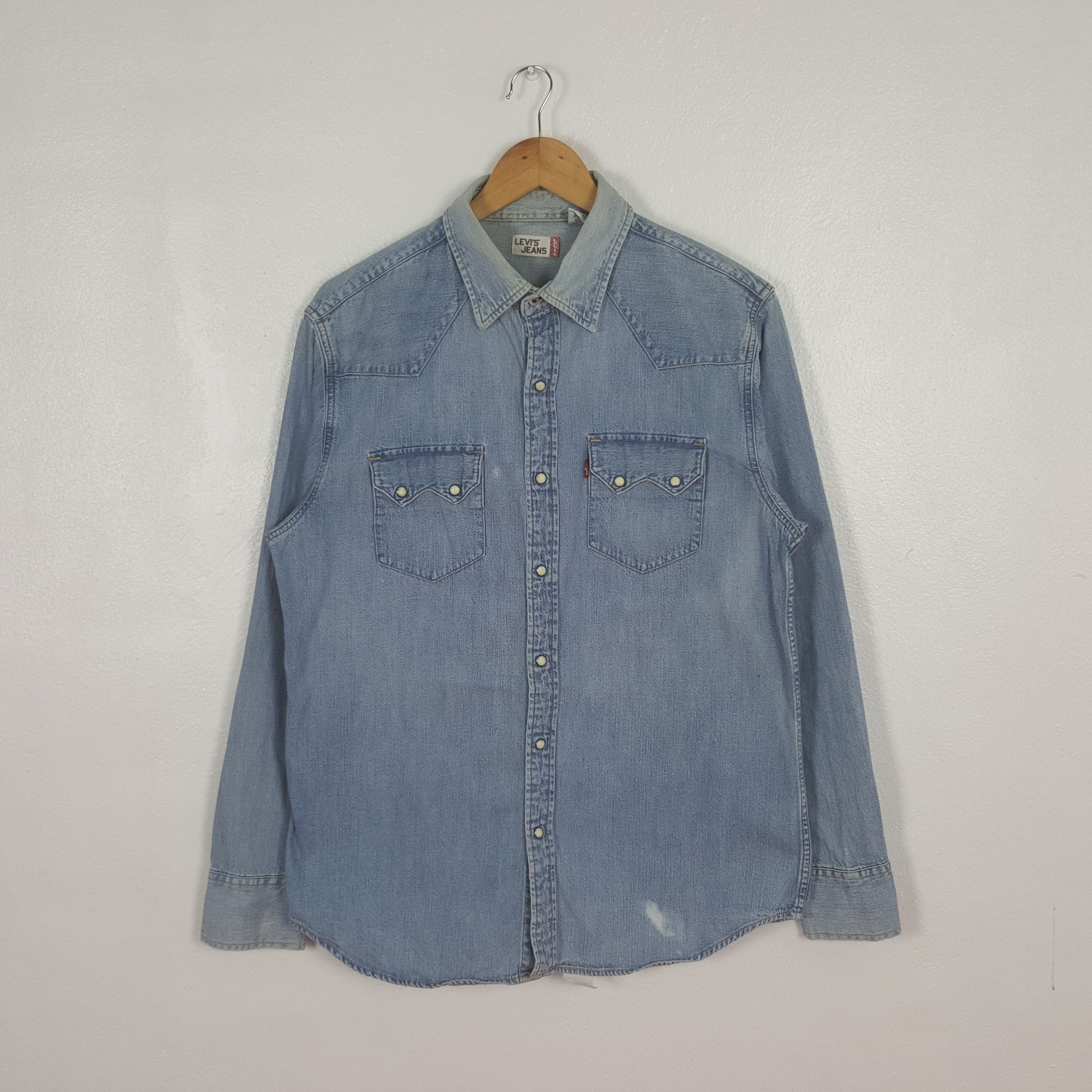Levi's Vintage Levi's Jeans American Denim Shirt Button Up C319N25 Size US L / EU 52-54 / 3 - 1 Thumbnail