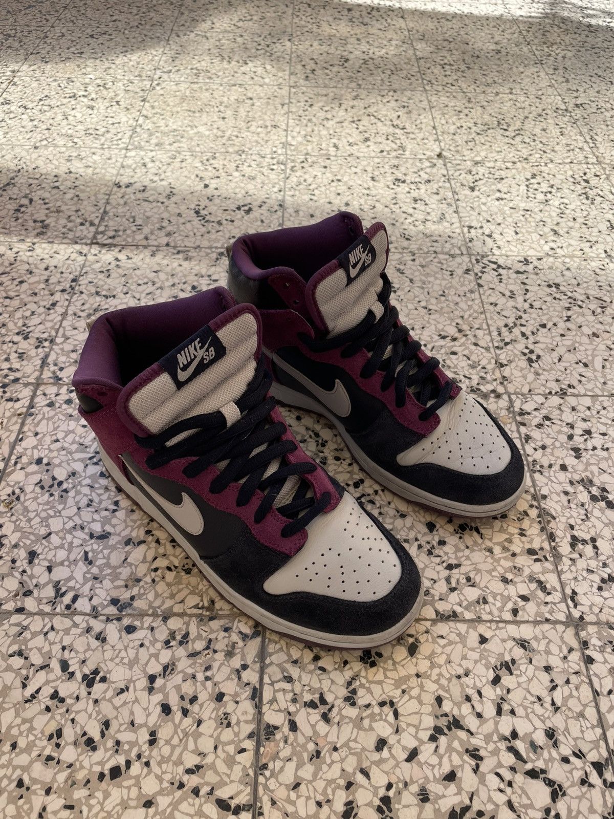 Nike SB Rare Nike Dunk SB unhavens gate dark obsidian platinum 7.5 Size US 7.5 / EU 40-41 - 2 Thumbnail