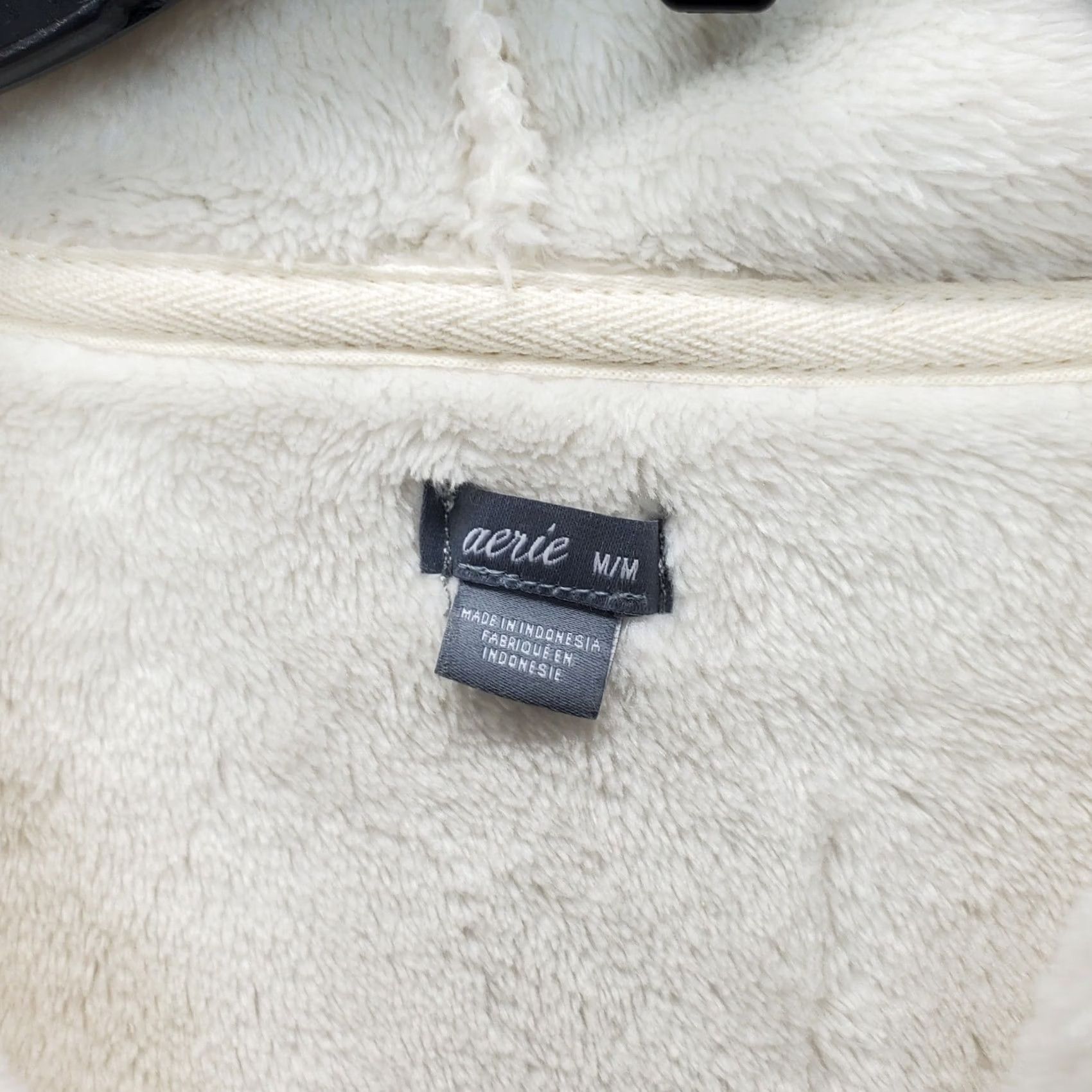 Vintage Aerie Hoodie Womens M Tan Faux Fur Fleece Ribbed Cuff & Hem Long Sleeve Full Zip Shirt Womens M Tan Size M / US 6-8 / IT 42-44 - 5 Thumbnail