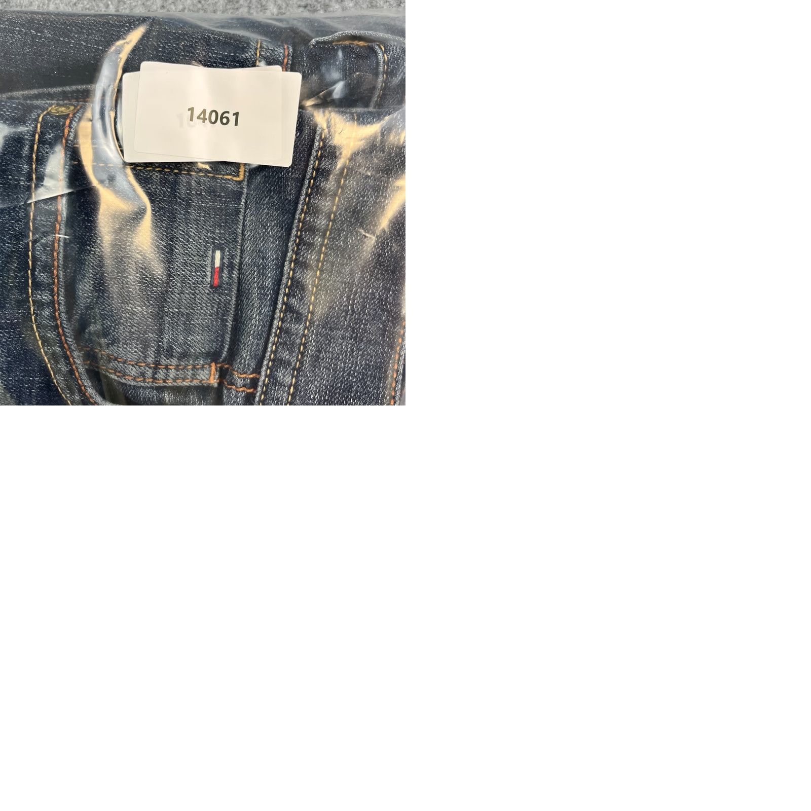 Tommy Hilfiger Tommy Hilfiger Jeans Relaxed Straight 34 29 Dark Wash Blue Whiskering Vintage Mens 5-Pocket Denim Cotton Baggy Style Straight Jeans Men Size US 34 / EU 50 - 9 Thumbnail
