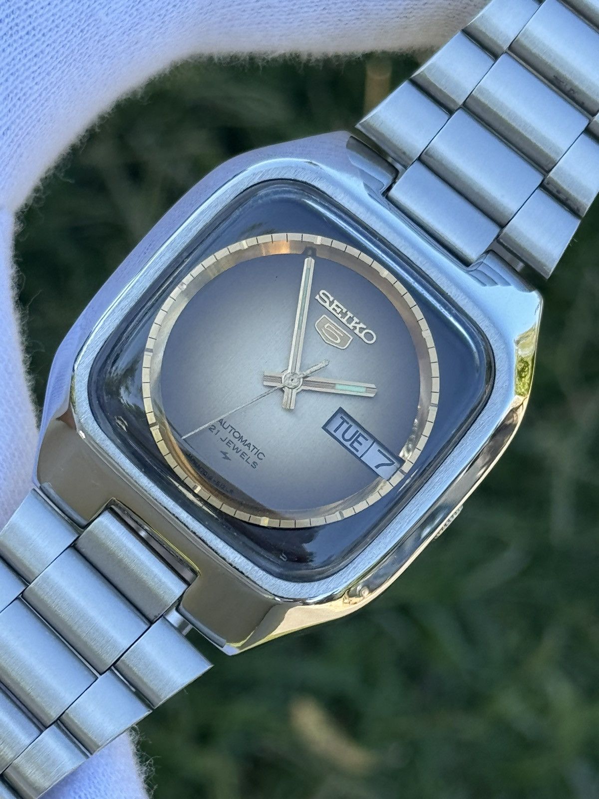 Seiko Vintage Seiko 5 Automatic Watch: smoke-grey Dial, mens watch Size 36 - 6 Thumbnail