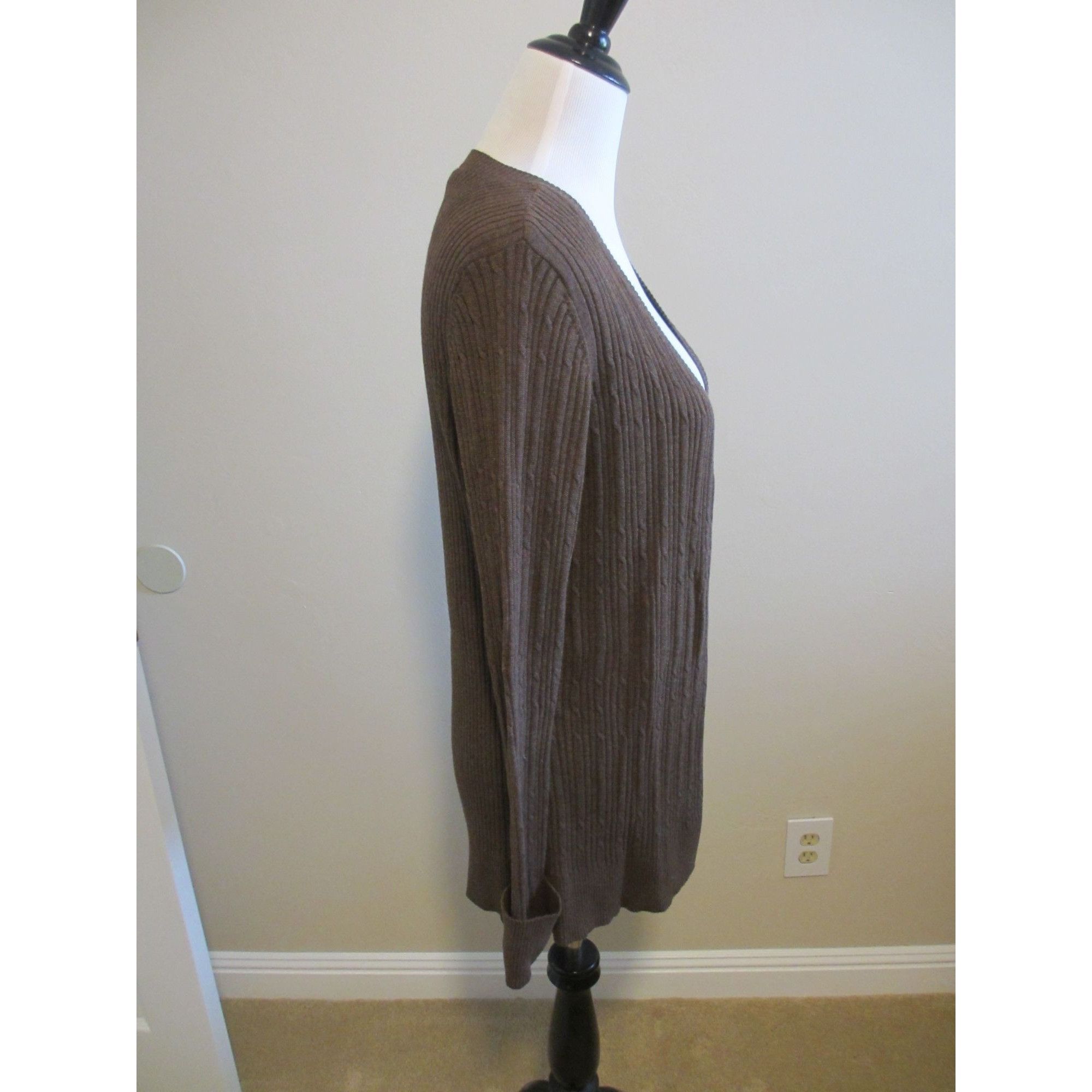 St. Johns Bay ST JOHNS BAY BROWN SWEATER XLT LONG SLEEVED BUTTON UP Size XL / US 12-14 / IT 48-50 - 2 Thumbnail
