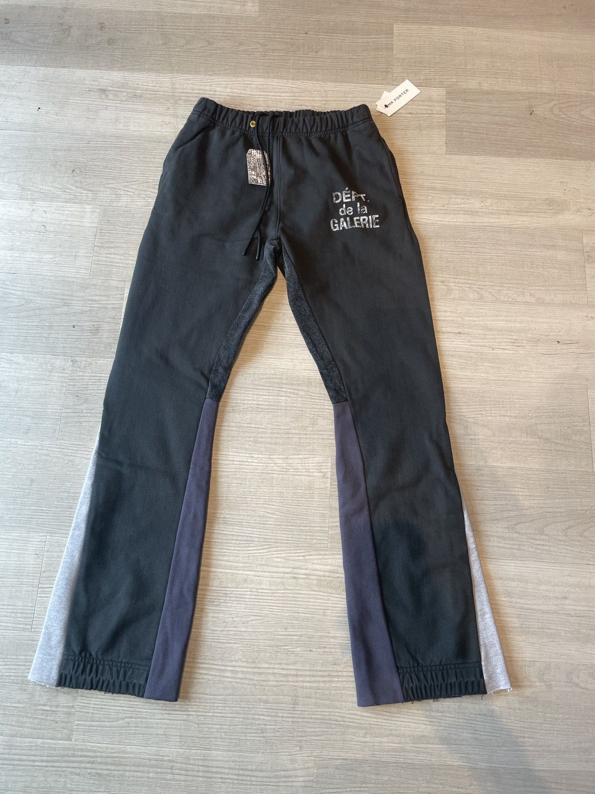 Gallery Dept. Gallery Dept. French Logo Flare Sweatpants Black Size US 30 / EU 46 - 1 Thumbnail