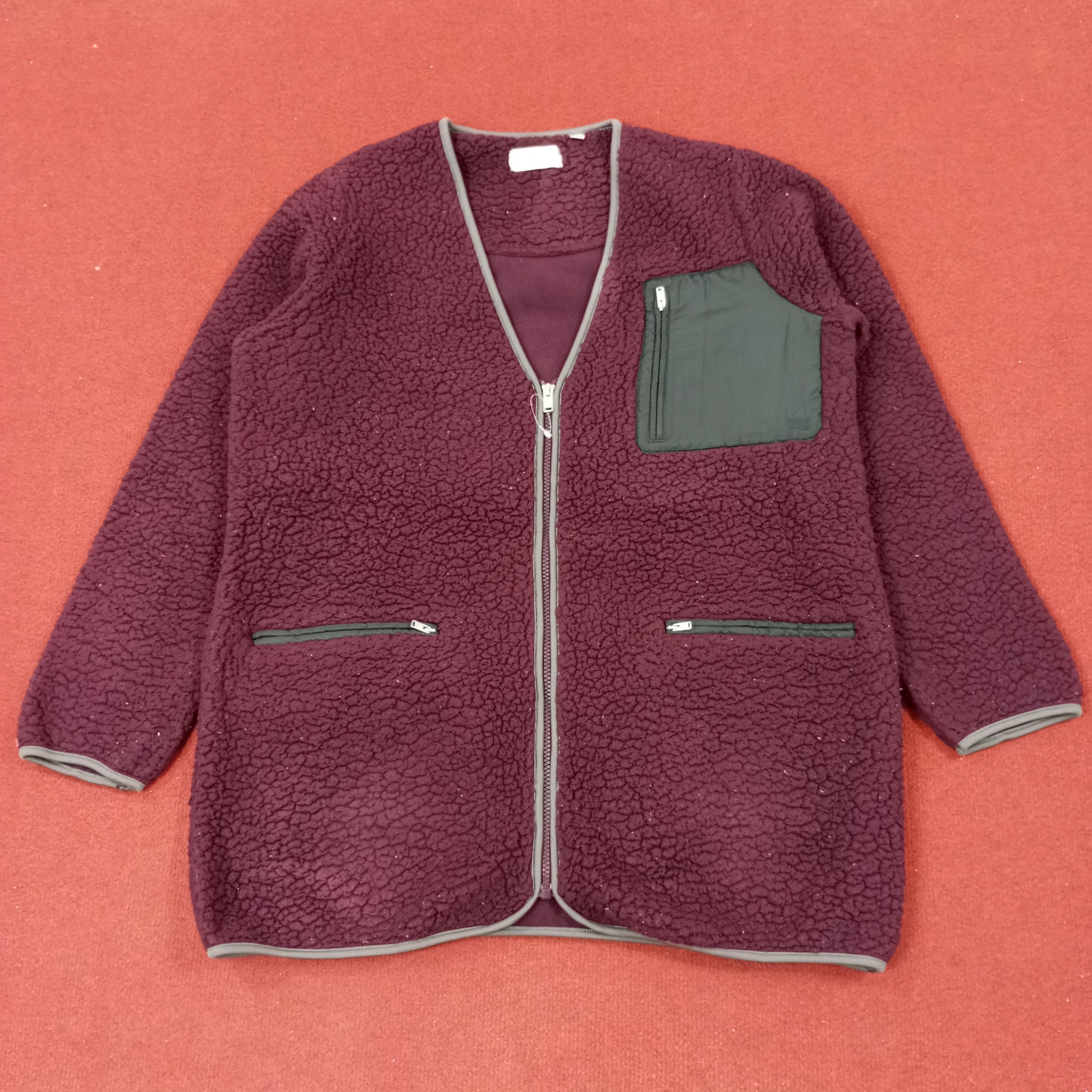 Japanese Brand Uniqlo Undercover Fashion Custom Art Sherpa Jacket c216n7 Size US L / EU 52-54 / 3 - 3 Thumbnail