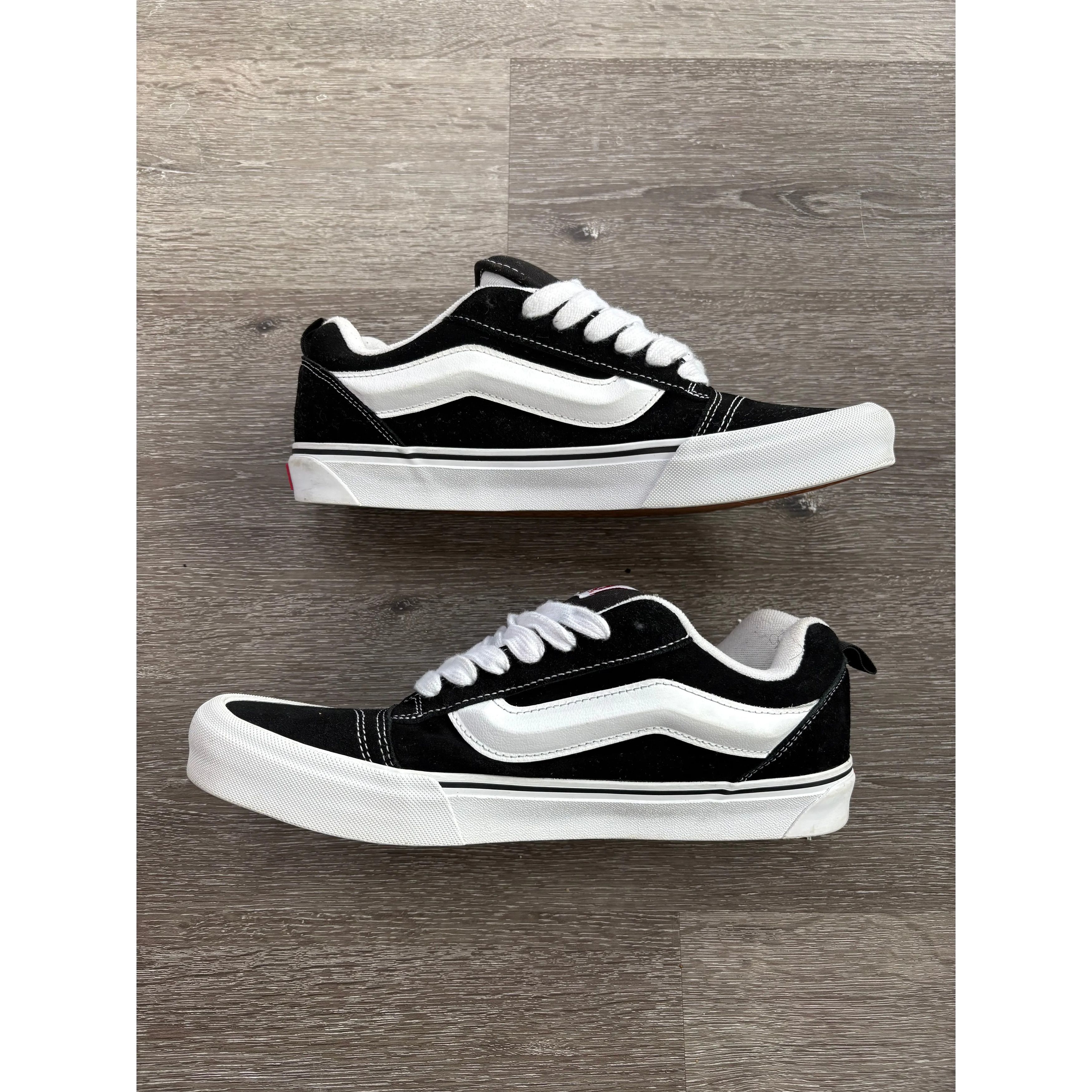 Vans Vans Knu Skool "Black White" **PRE-OWNED** - 11.5M Size US 11.5 / EU 44-45 - 2 Thumbnail