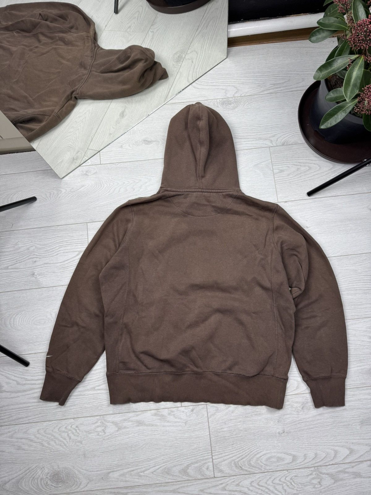 Nike × Vintage Nike Vintage Y2K Brown Hoodie Big Swoosh Logo Rare Grail Size US L / EU 52-54 / 3 - 8 Thumbnail