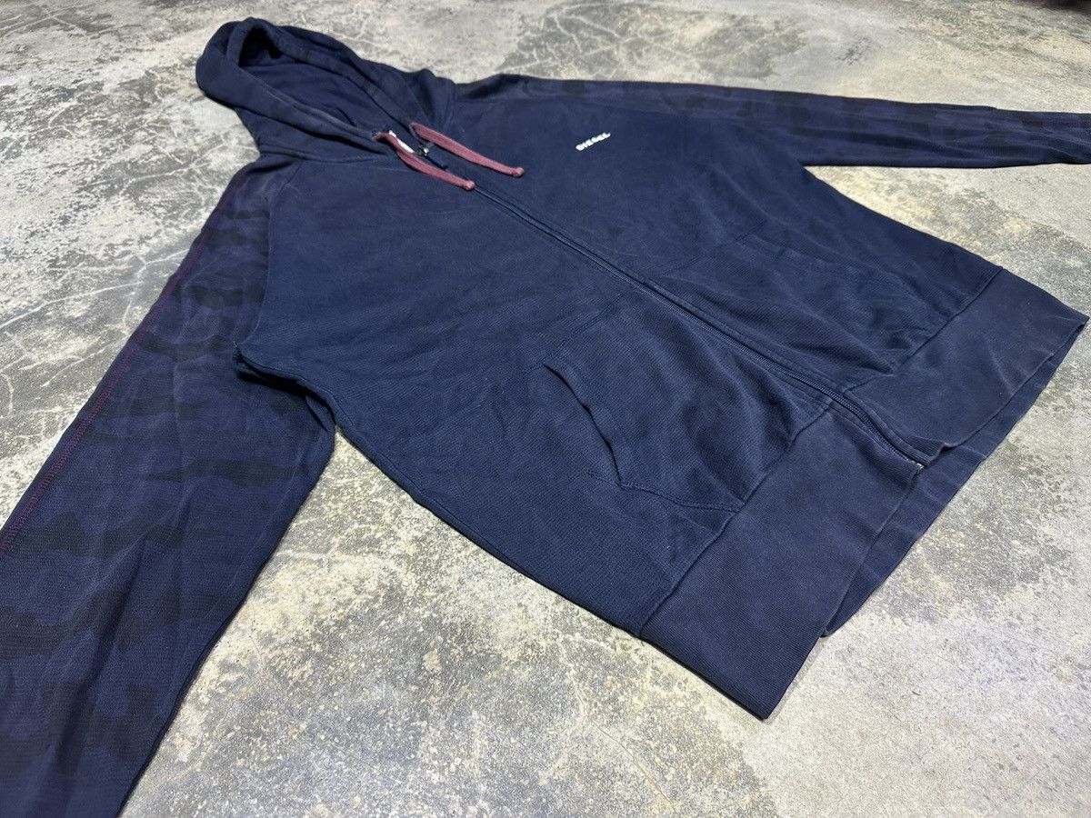 Diesel × Japanese Brand × Vintage Sun Faded 🔥 Vintage Y2K Diesel Hoodie Rare Size US XXL / EU 58 / 5 - 3 Thumbnail