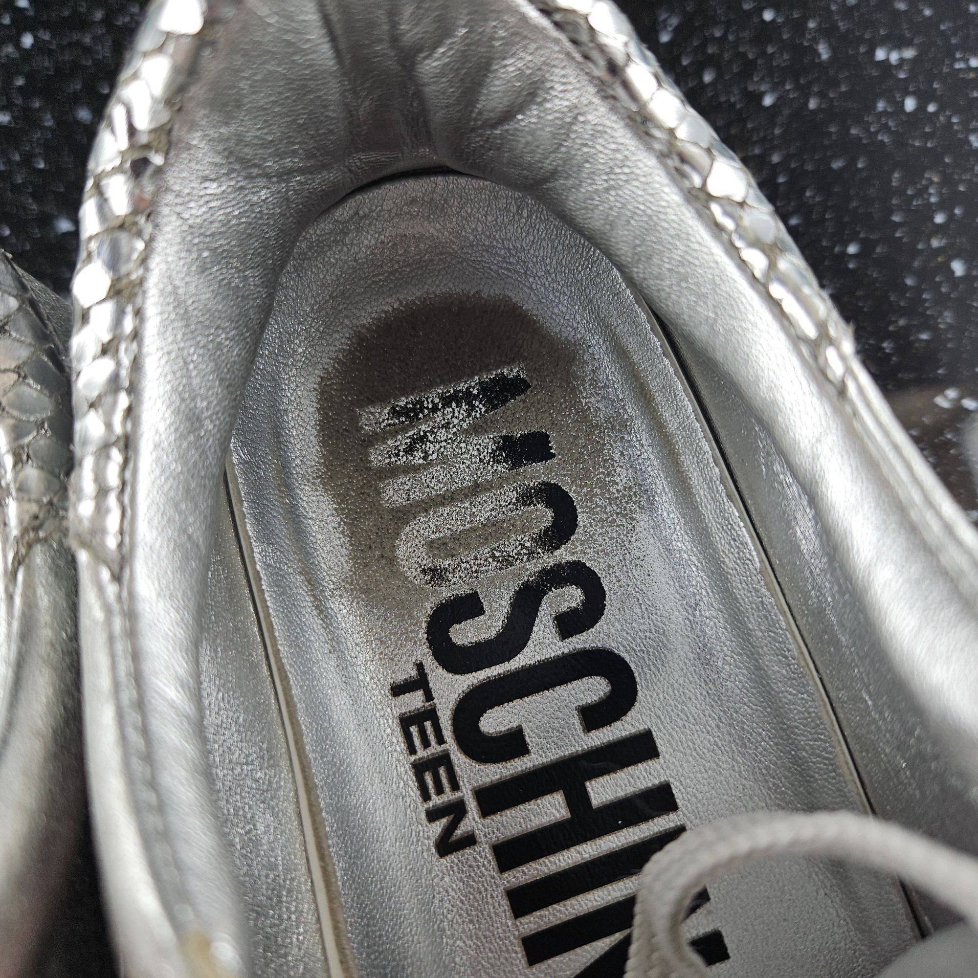 Moschino Moschino Teen Metallic Chrome Leather Sneakers (Y0112) Size US 6 / IT 36 - 12 Thumbnail
