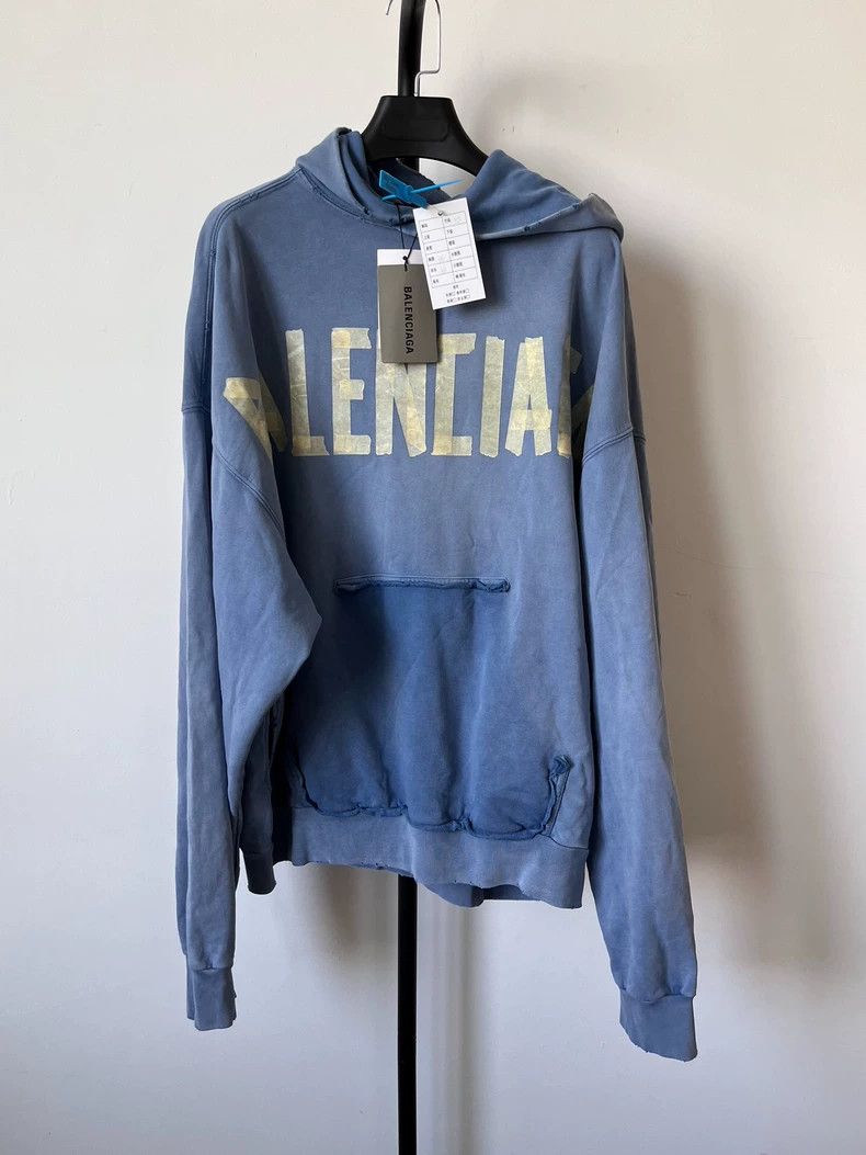 Balenciaga Balenciaga Ripped lettered print hooded sweatshirt Size US XS / EU 42 / 0 - 1 Thumbnail