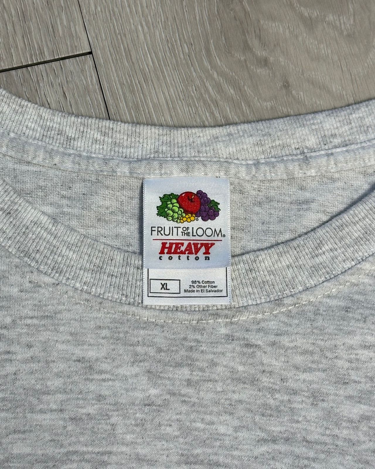Fruit Of The Loom × Vintage Vintage Fishing Quote Give A Man A Fish T-Shirt - Size XL Size US XL / EU 56 / 4 - 4 Thumbnail