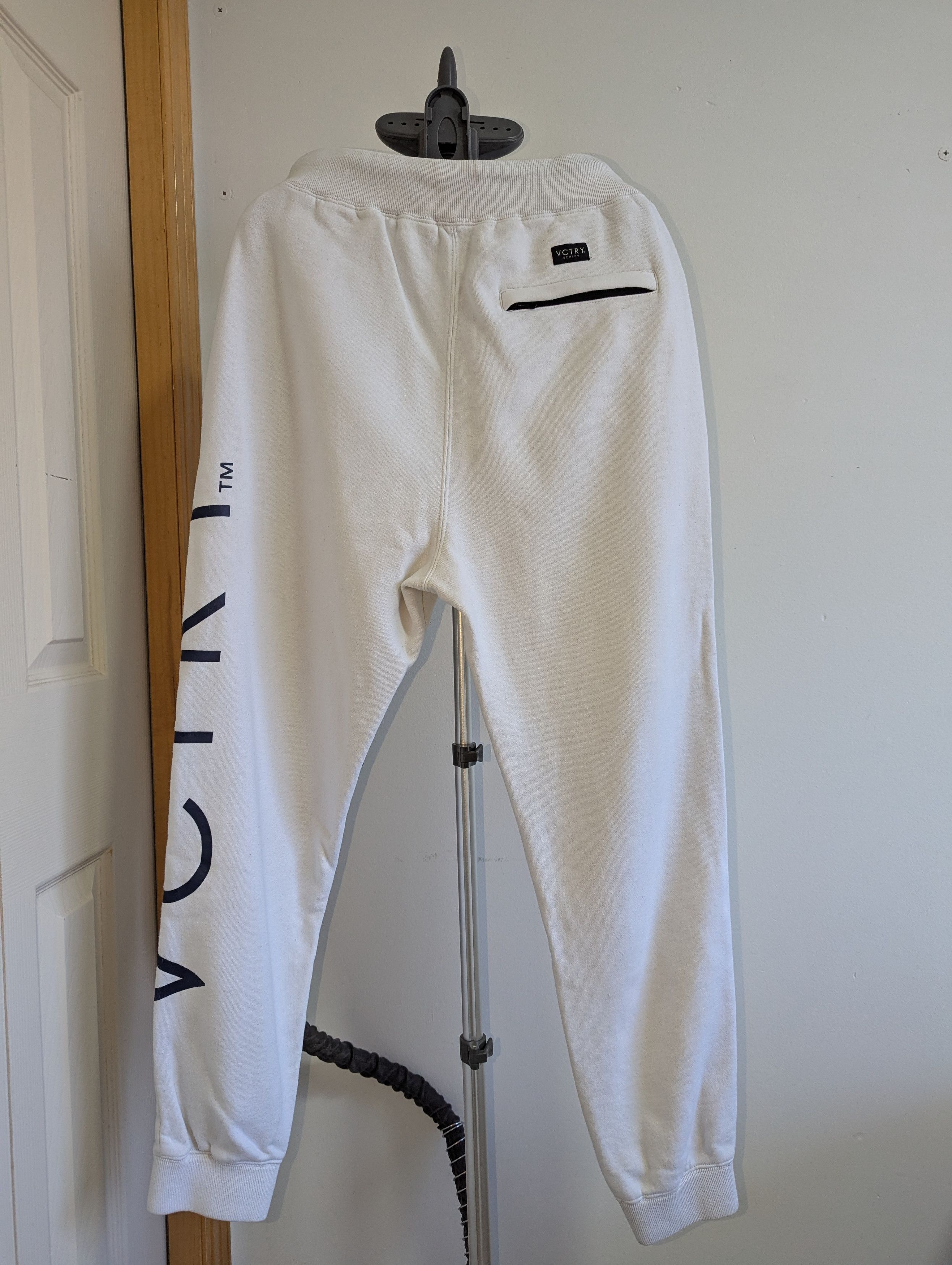 10 Deep White Sweatpants from 10 Deep Size US 32 / EU 48 - 2 Thumbnail