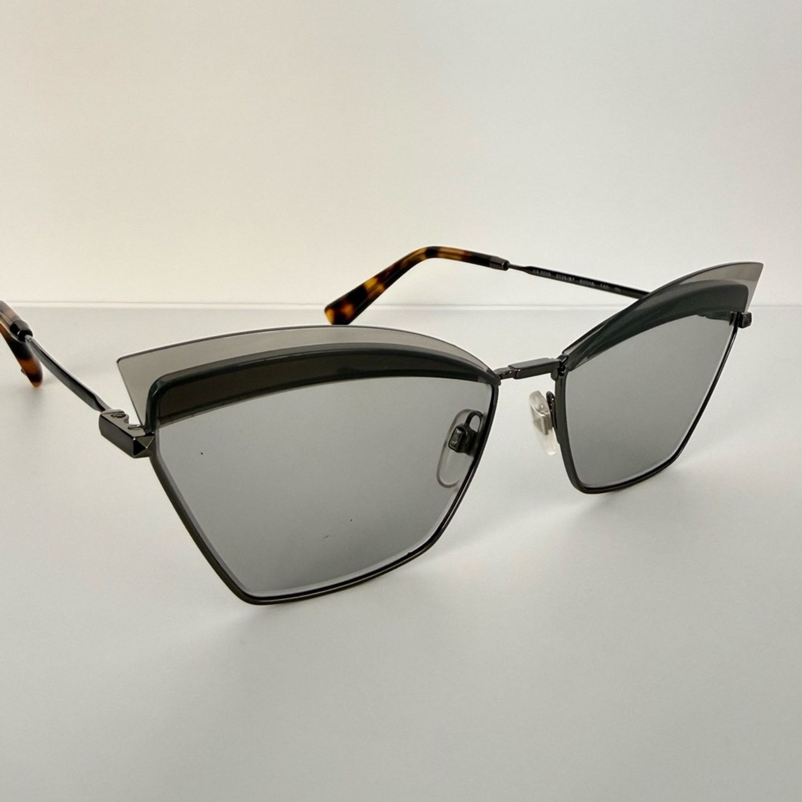 Valentino NEW Valentino Garavani women sunglasses VA2029 3039/87 Size ONE SIZE - 2 Thumbnail