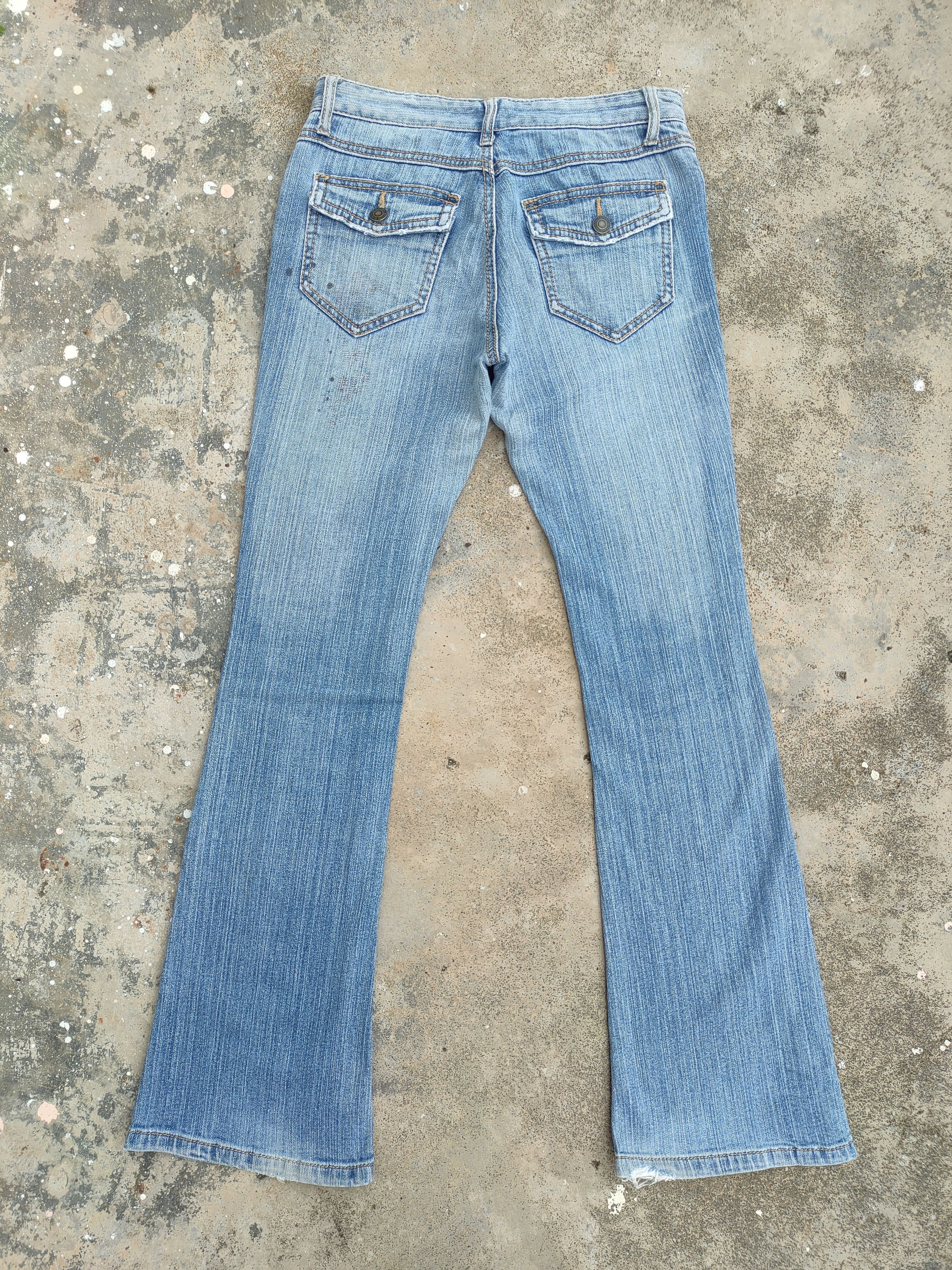 Japanese Brand VINTAGE JAPANESE FLARE FADED JEANS DENIM PANTS Size US 26 / EU 42 - 2 Thumbnail