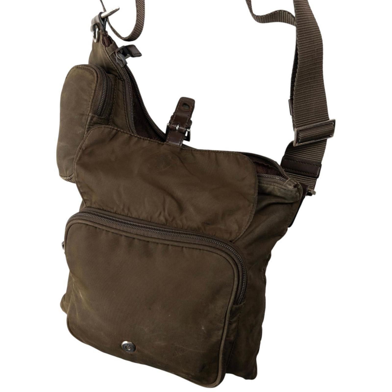 Prada Vintage Prada Cargo Crossbody Bag Size ONE SIZE - 6 Thumbnail
