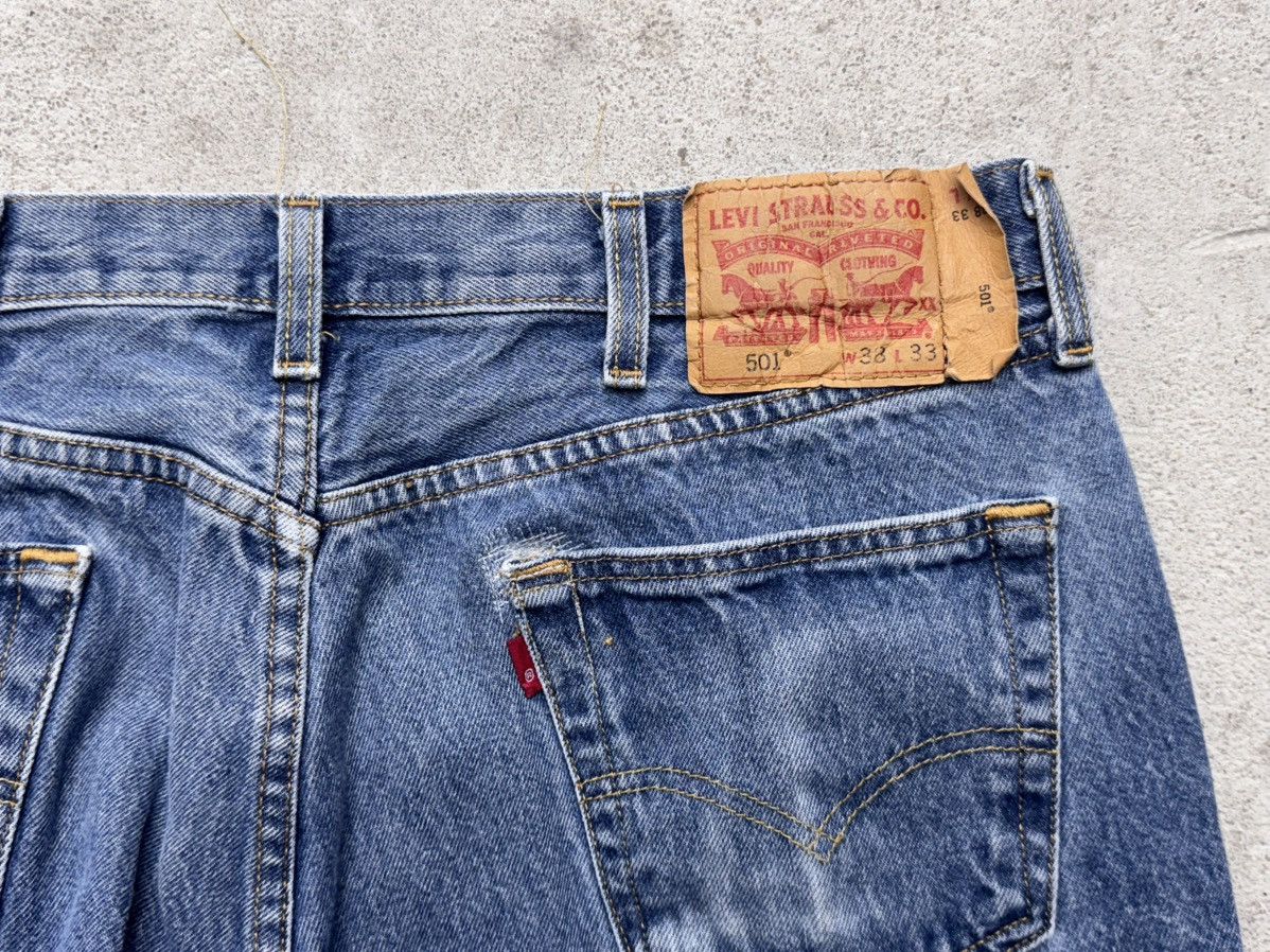 Levi's × Levi's Vintage Clothing × Vintage Vintage Levis 501 35x29 Blue Button Fly Denim Faded 90s Y2K Size US 35 - 8 Thumbnail