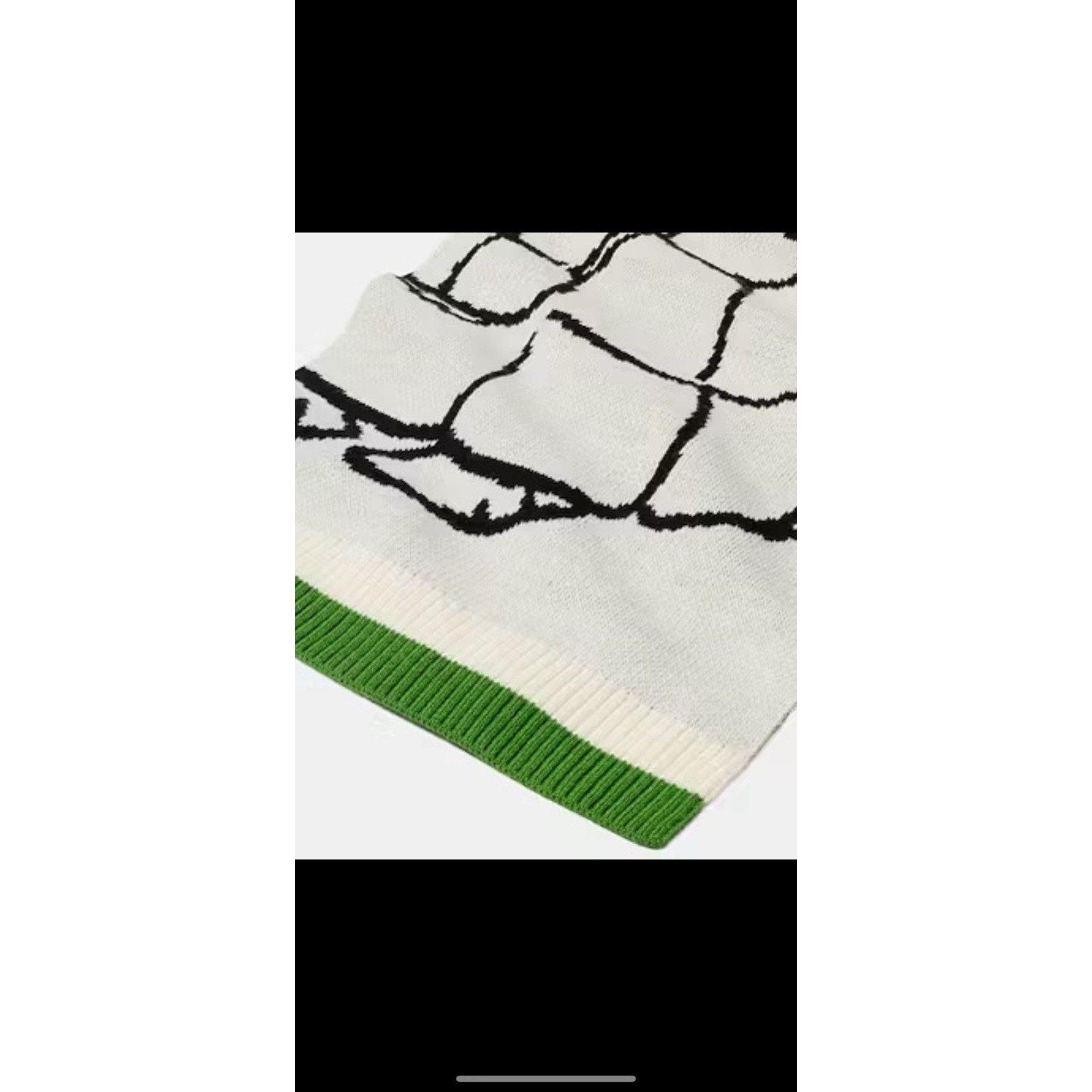 Kate Spade NWT Kate Spade Peanuts Snoopy & Woodstock Scarf & Hat Set. Size ONE SIZE - 7 Thumbnail