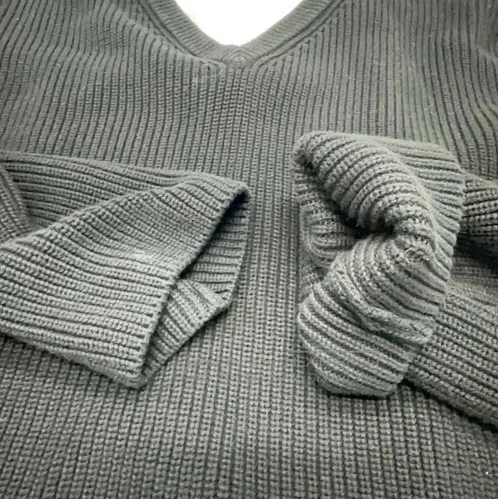 Balenciaga Balenciaga Layered Black V-Neck Sweater. Size US M / EU 48-50 / 2 - 7 Thumbnail
