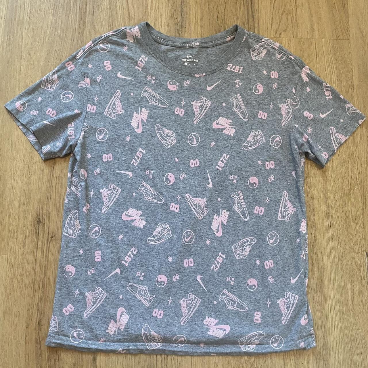 Nike Grey Nike cotton t-shirt with pink details #NikeTee Size US M / EU 48-50 / 2 - 1 Thumbnail