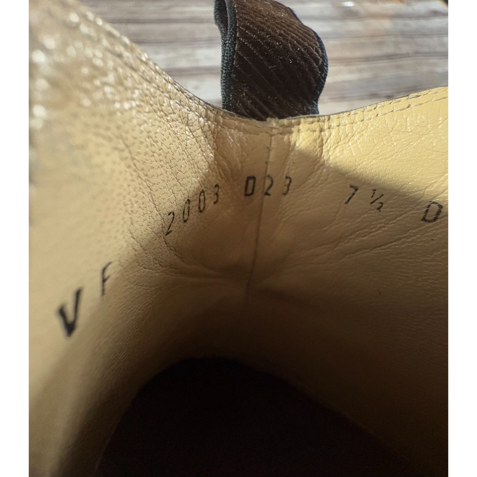 Salvatore Ferragamo Salvatore Ferragamo Leather Chelsea Boots size 7.5 D color B Size US 7.5 / EU 40-41 - 7 Thumbnail