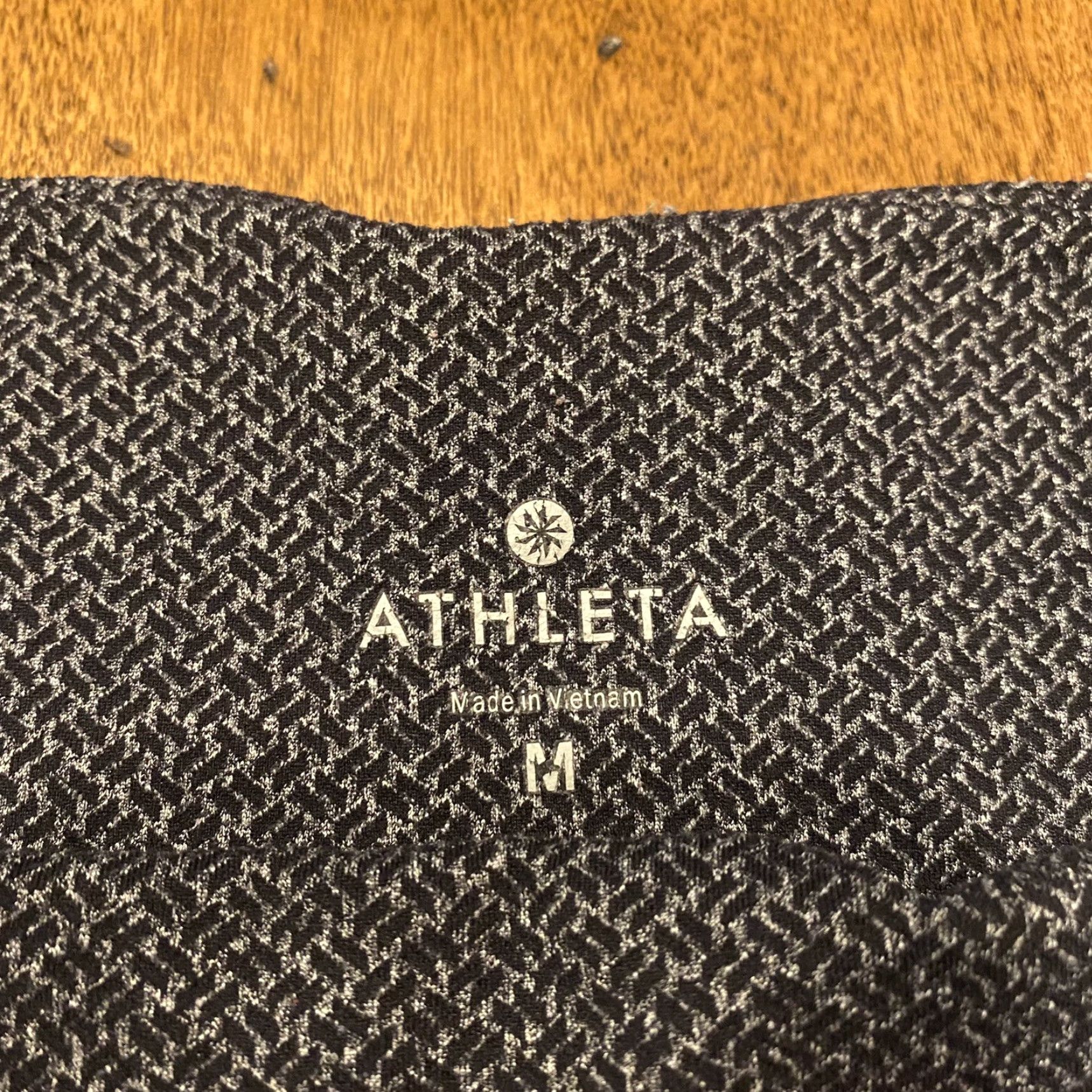 Athleta Athleta Leggings Womens M Gray Black High Waist Cropped Criss Cross Power Up Cross Outdoor Sport Size 32" / US 10 / IT 46 - 3 Thumbnail