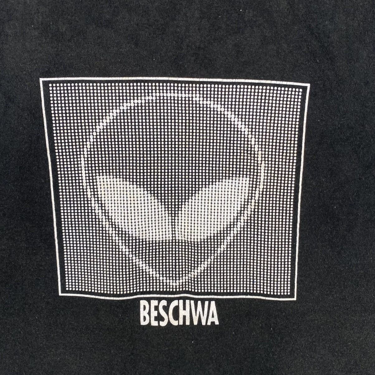Vintage Vintage 90's BESCHWA Logo Graphic Faded Tee Shirt Size US L / EU 52-54 / 3 - 2 Thumbnail