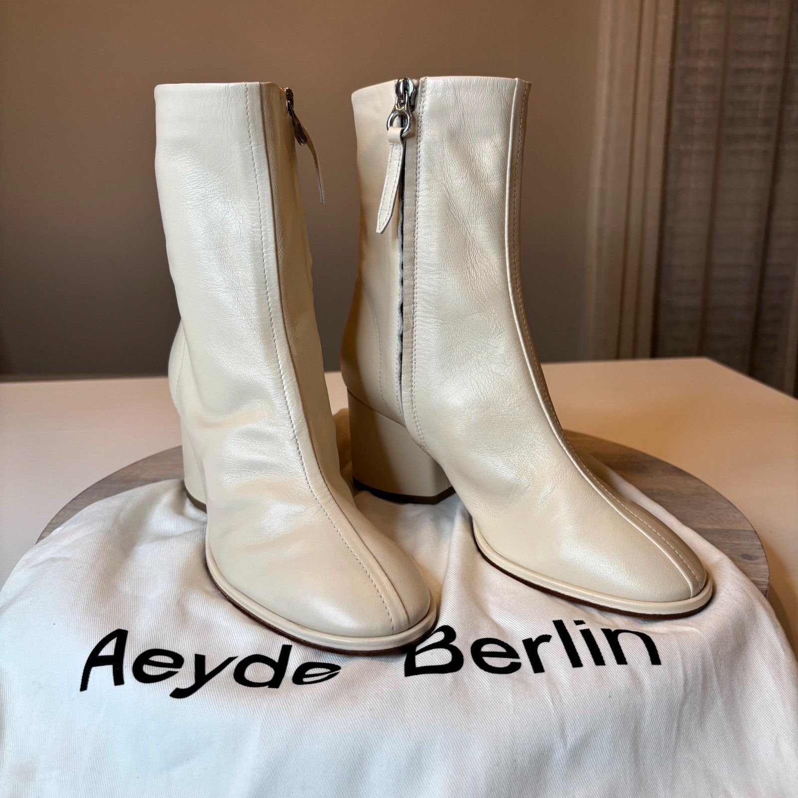 aeyde Aeyde Andrea Cream Leather Ankle Boots New Nordstrom US 7 Size US 7 / IT 37 - 1 Thumbnail