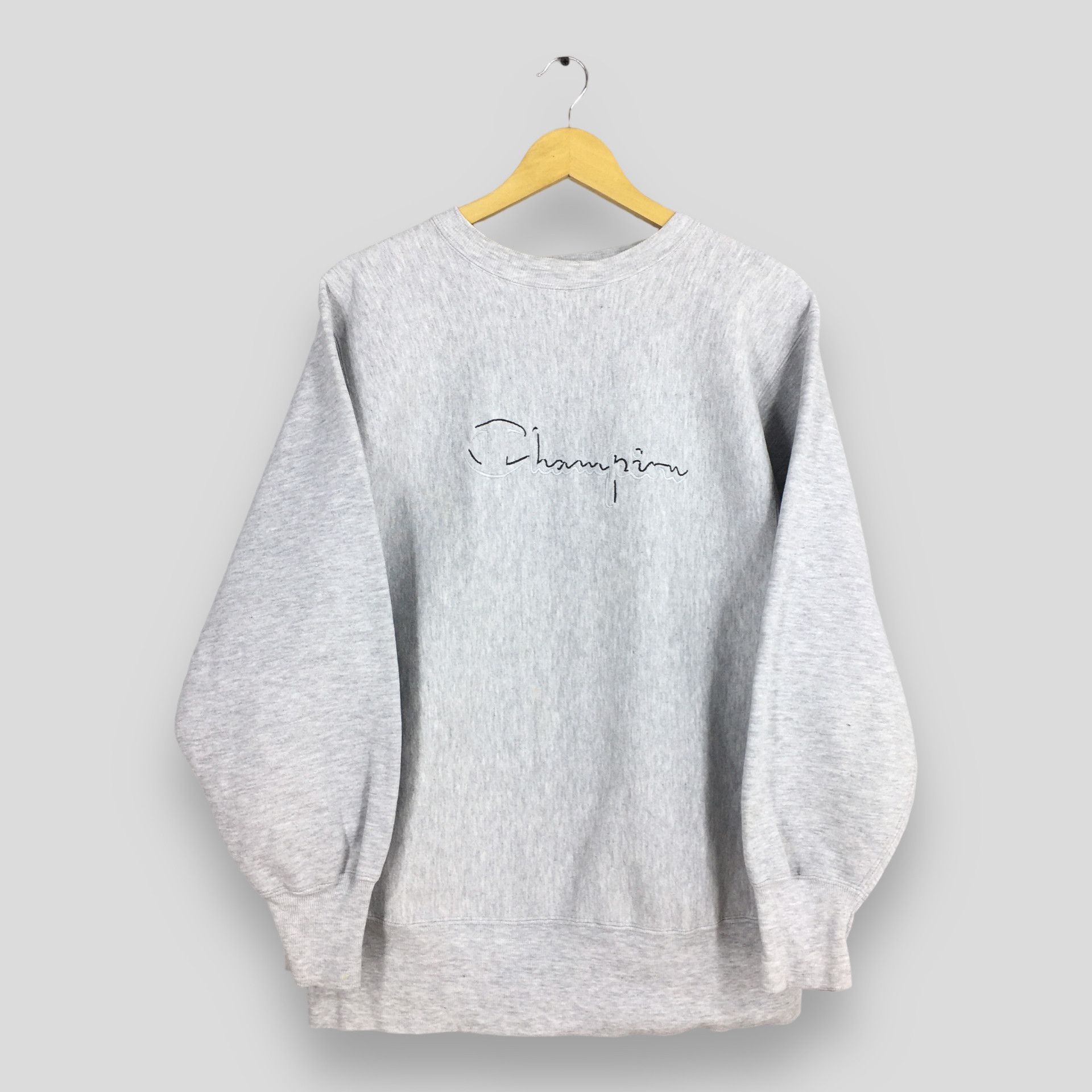 Champion Vintage Champion Script Logo Reverse Weave Sweatshirt Large Size US L / EU 52-54 / 3 - 1 Thumbnail