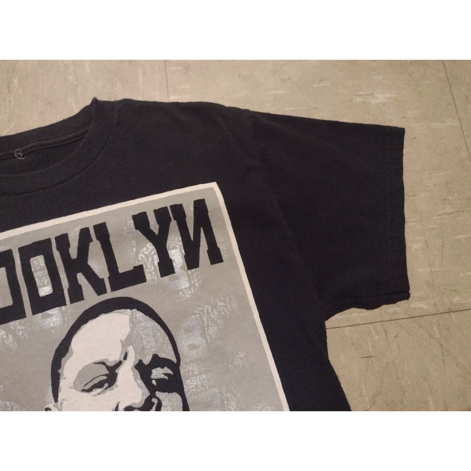 Vintage VINTAGE Brooklyn Mint T-Shirt Men Small Black Biggie Smalls 90s Hip Hop Music Rap Tee Size US S / EU 44-46 / 1 - 6 Thumbnail
