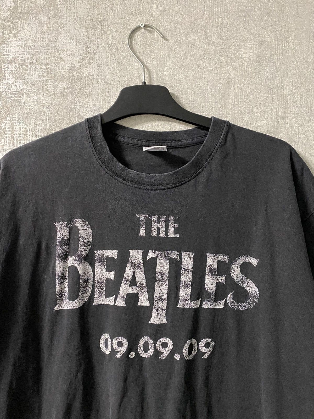 Band Tees × Vintage 🔥VINTAGE TRASHED THE BEATLES T-SHIRT Size US L / EU 52-54 / 3 - 2 Thumbnail